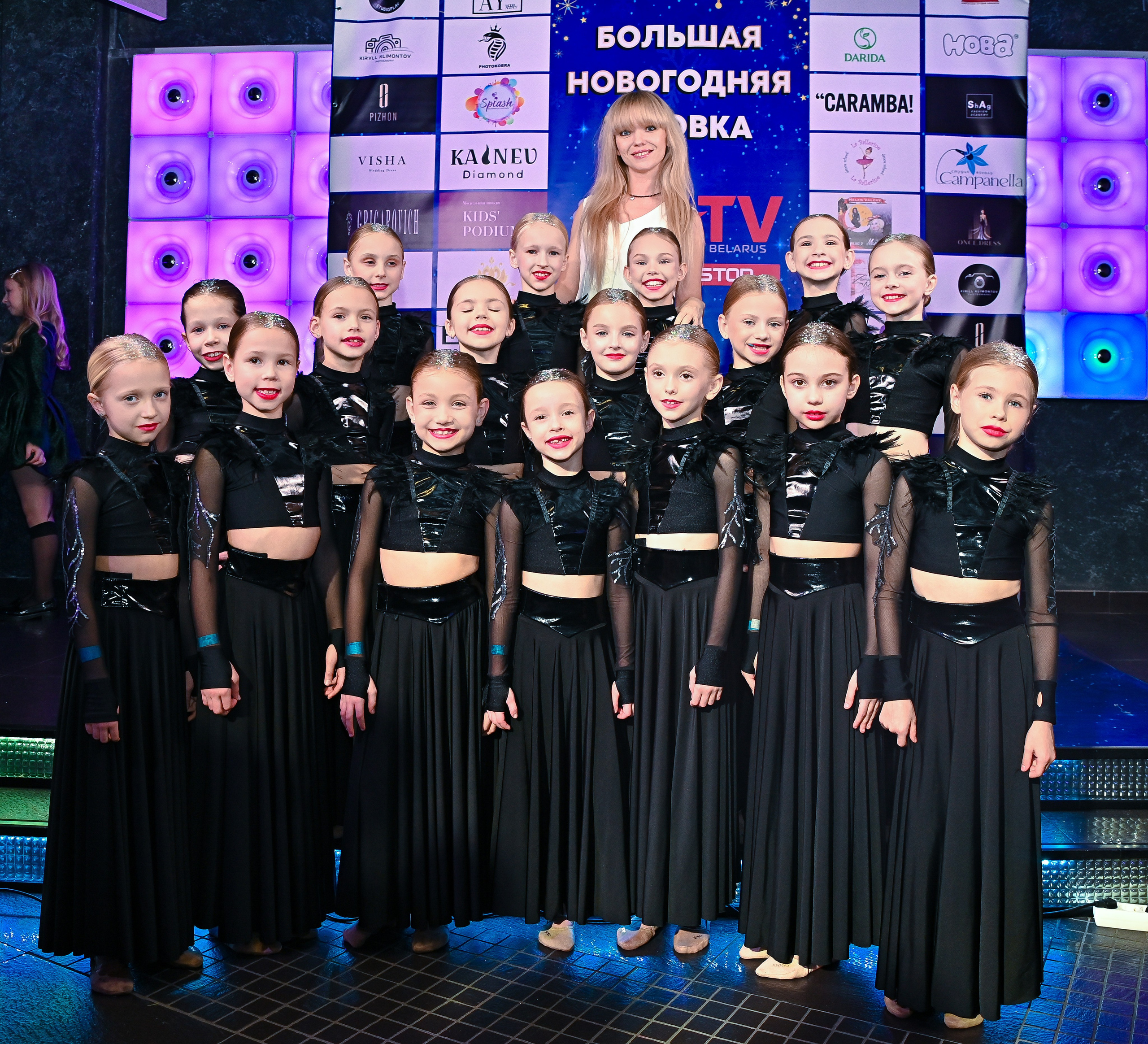 Большая новогодняя тусовка. Фотоуслуги, услуги фотографа, фотографирование важных событий