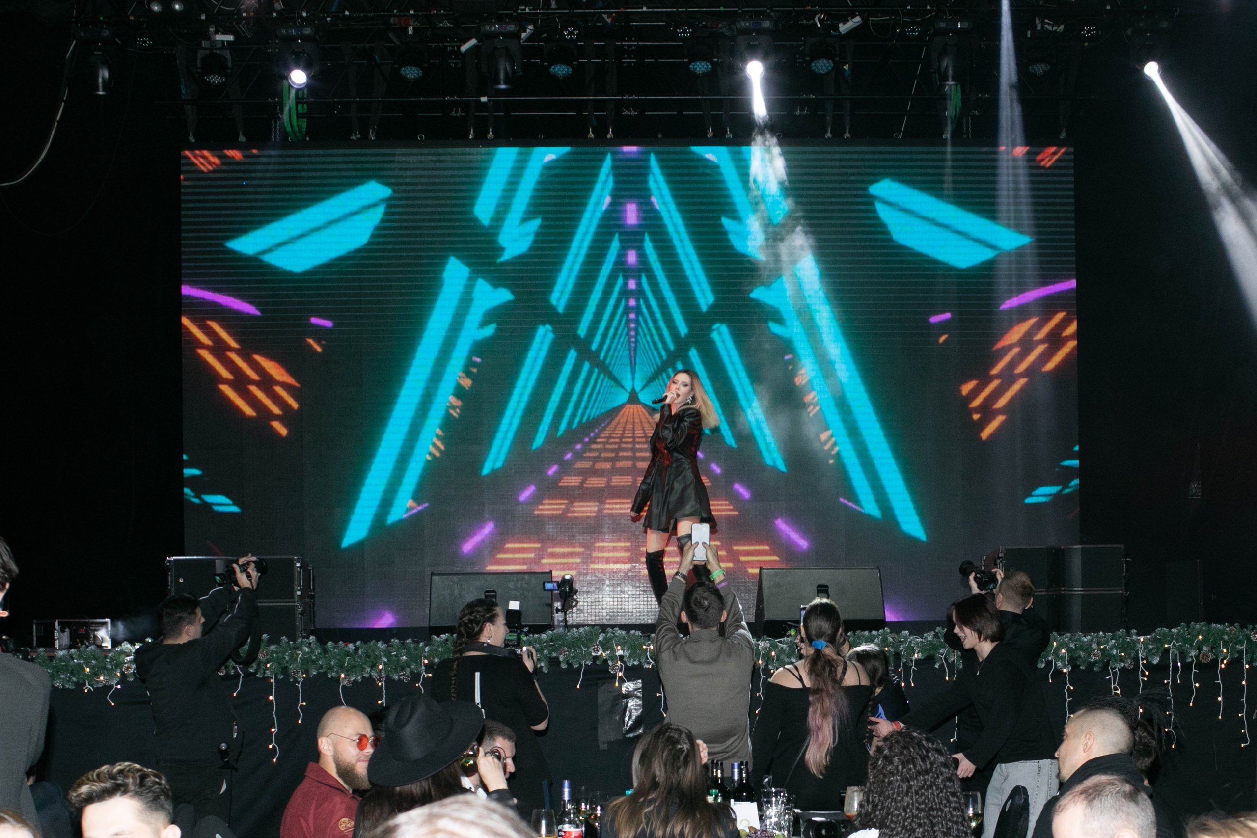 ММTV новый год 2024. Art photographer Nino