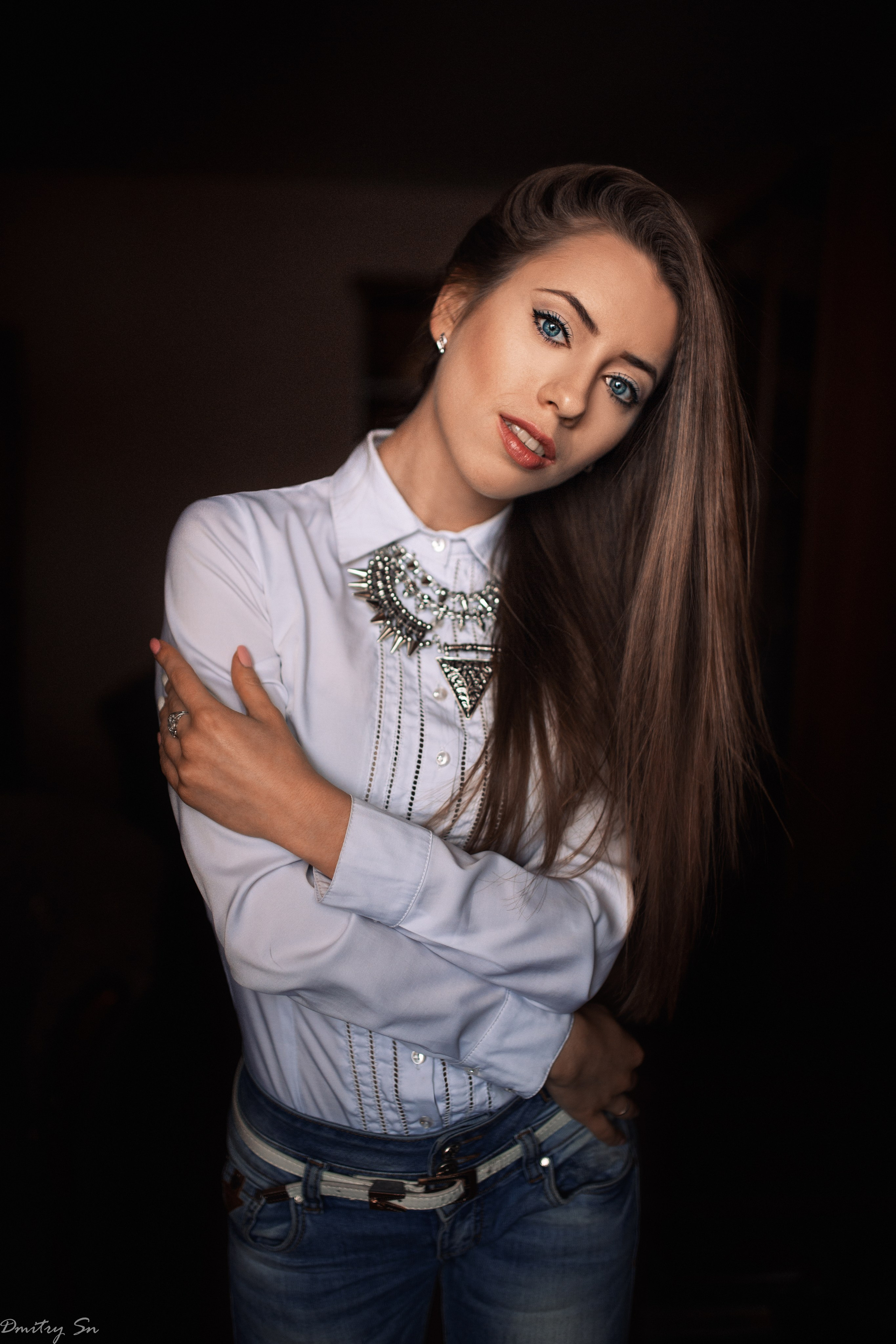 Портреты у окна с Викторией для «себя»