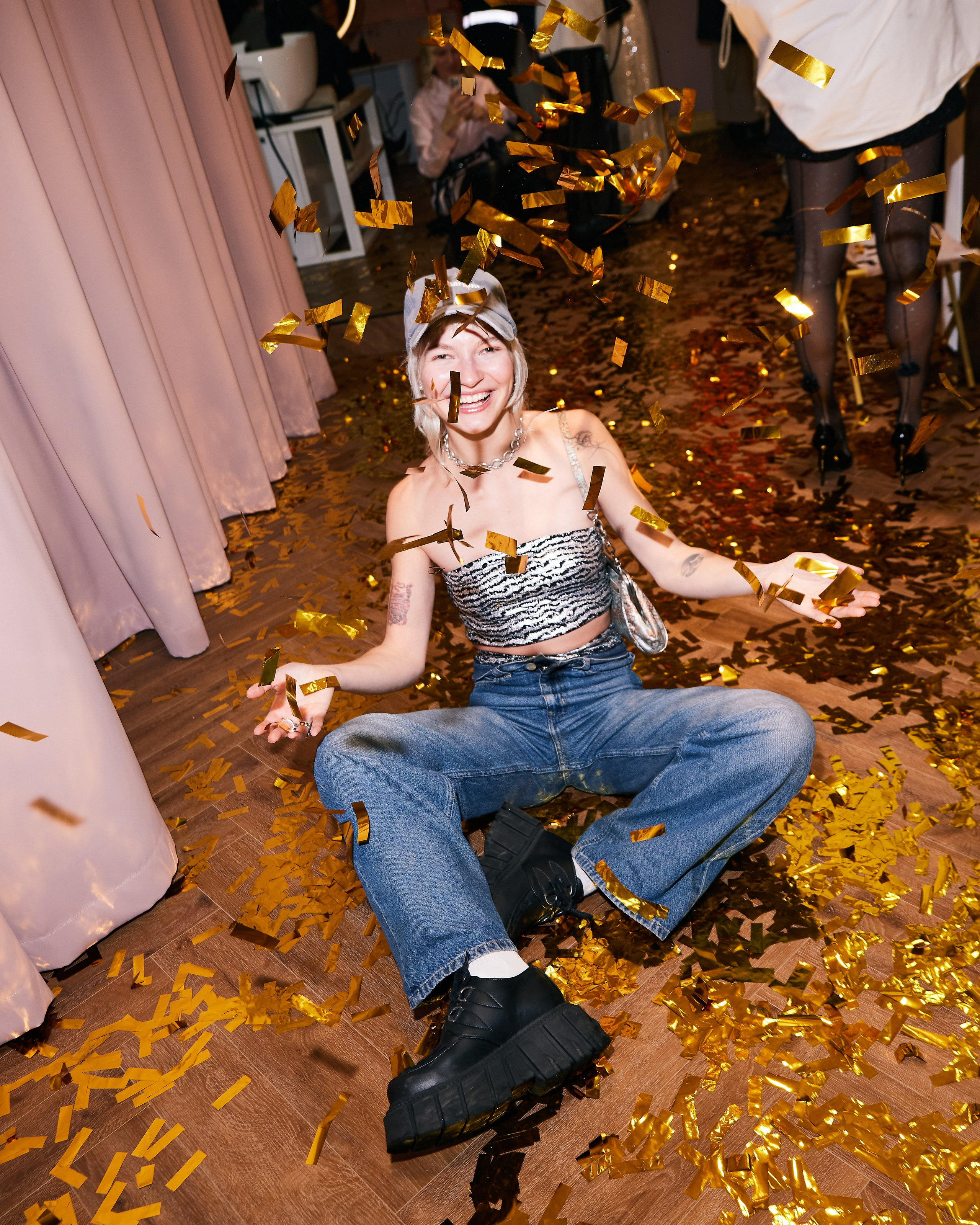 No Drama открытие