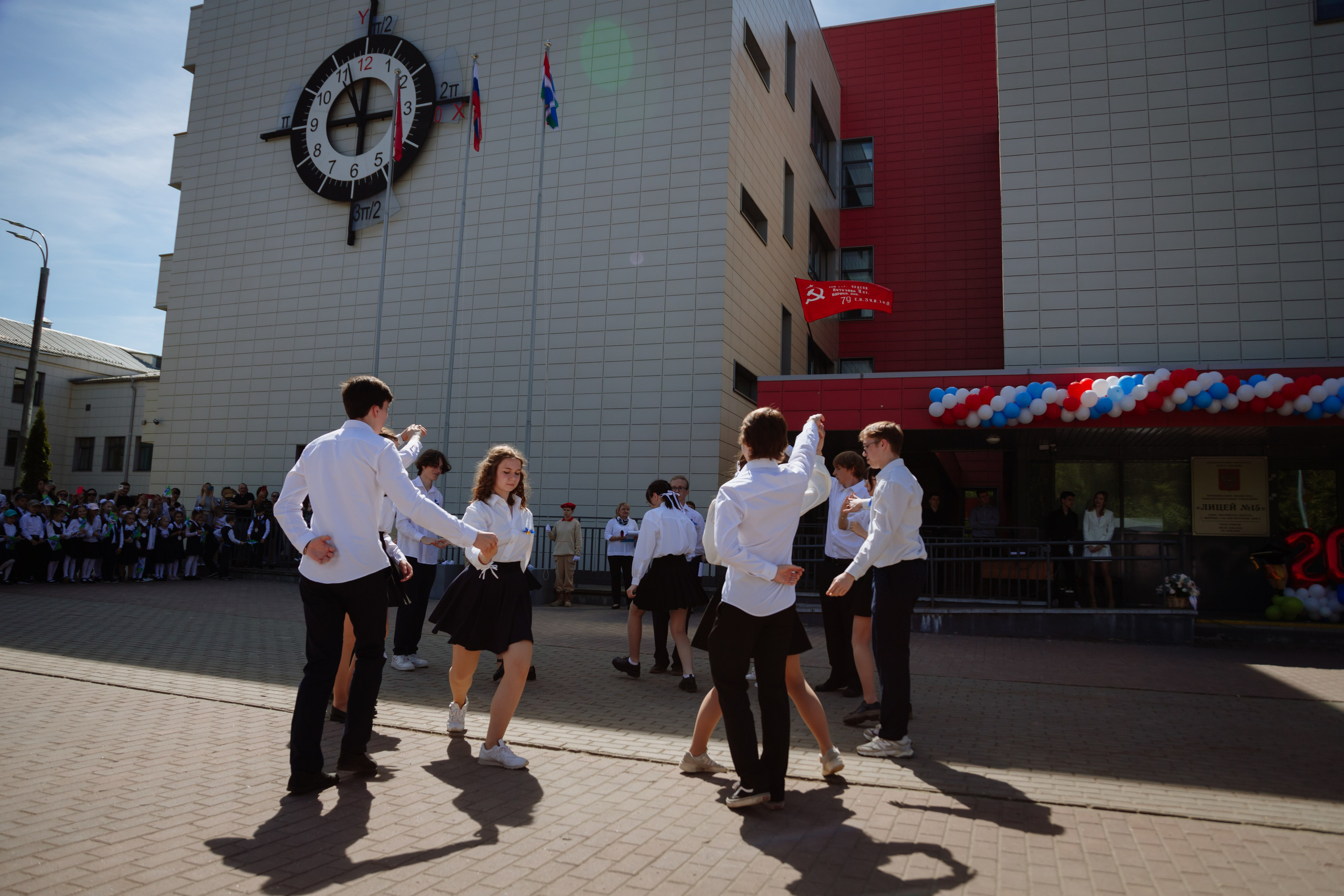 Последний звонок 2024 (2 часа фотосъемки). Профессиональный фотограф Надежда Антонова