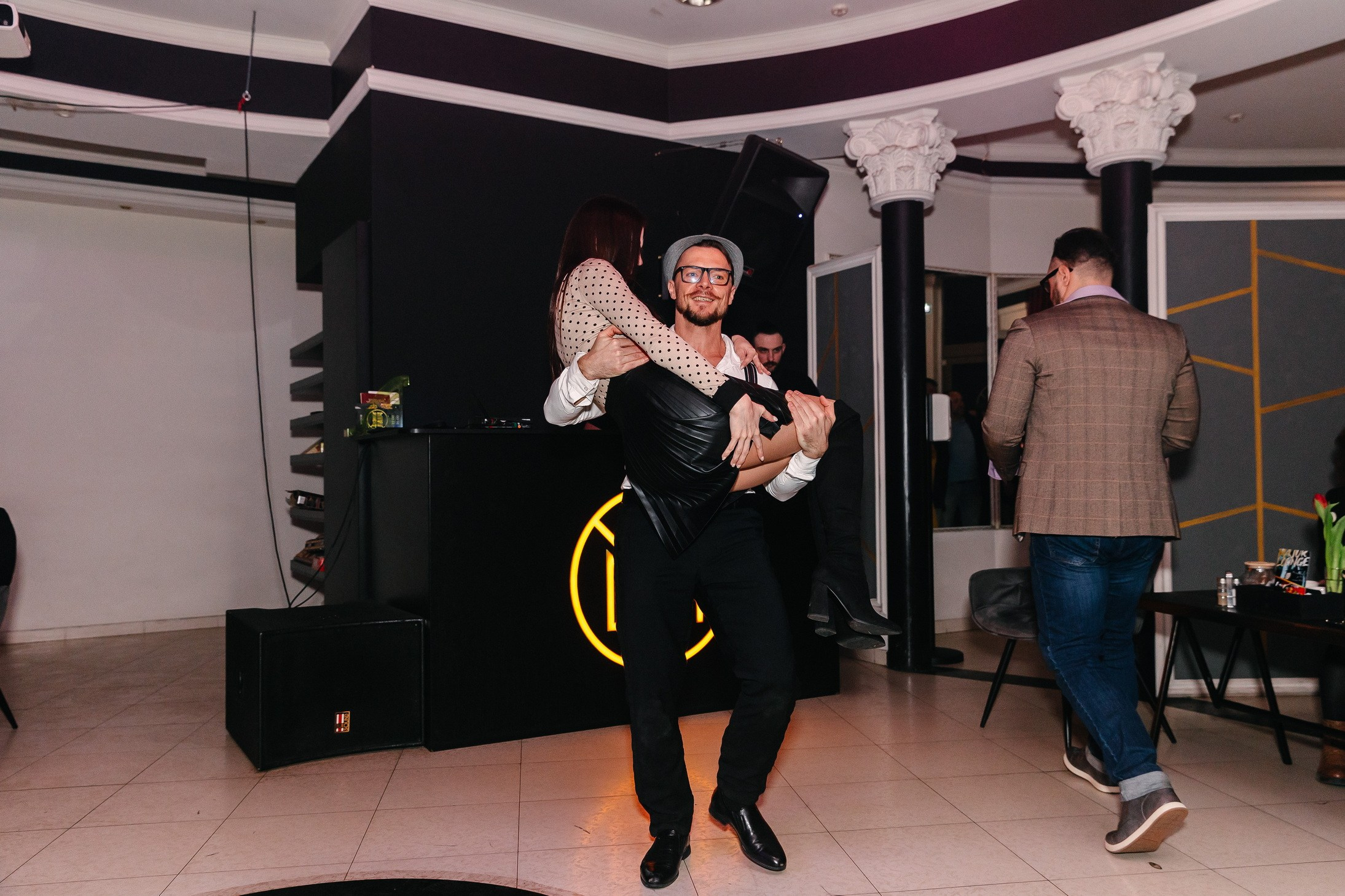 8 марта в лаунж-баре Major 2024. Свадебный, семейный и детский фотограф в Калининграде Елена Кравцова