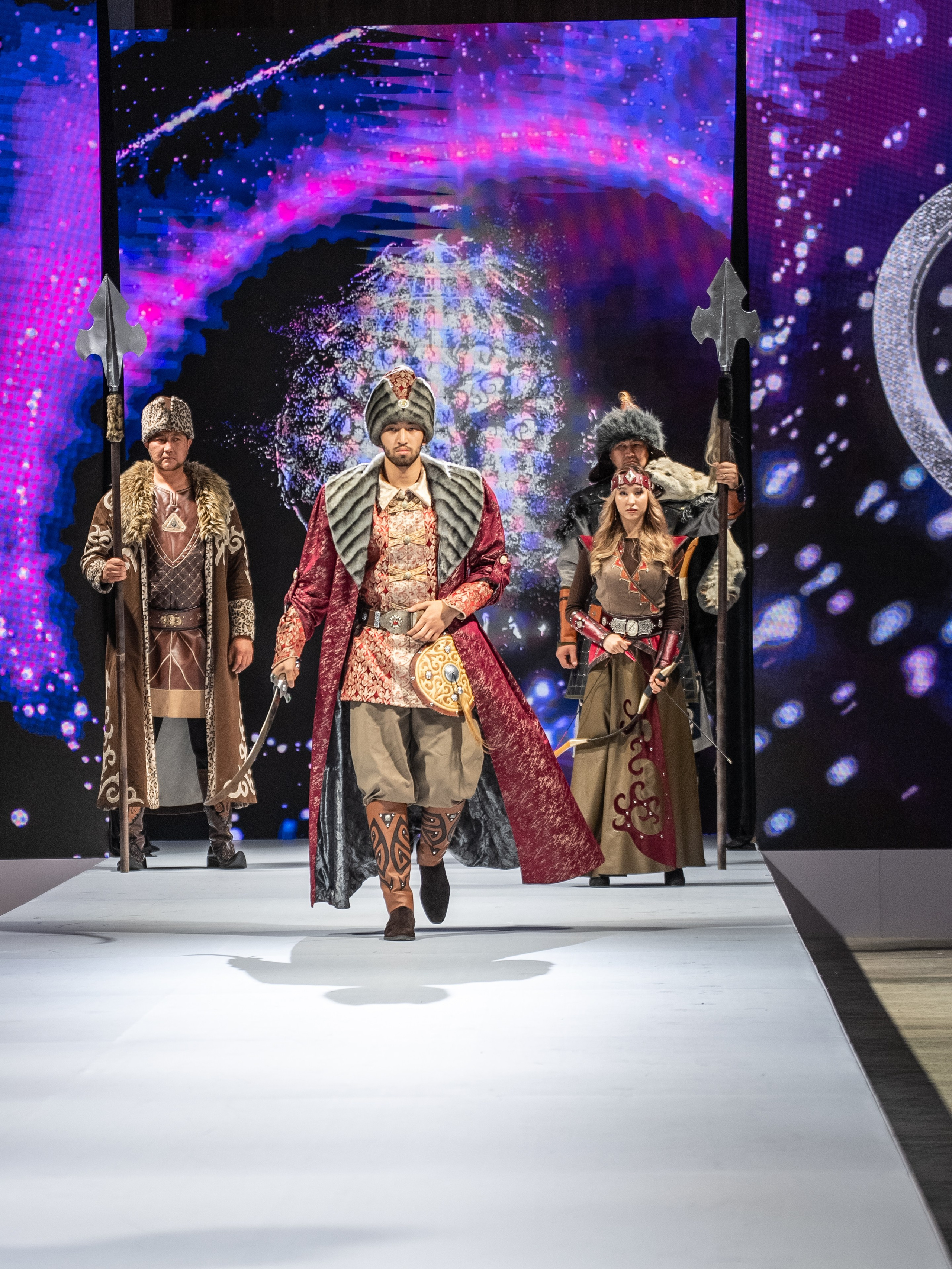 EURASIAN FASHION WEEK Lo Zarata. Сайт Алматинского НЮ АРТ, будуар и фэшн фотографа Дениса Карпенко