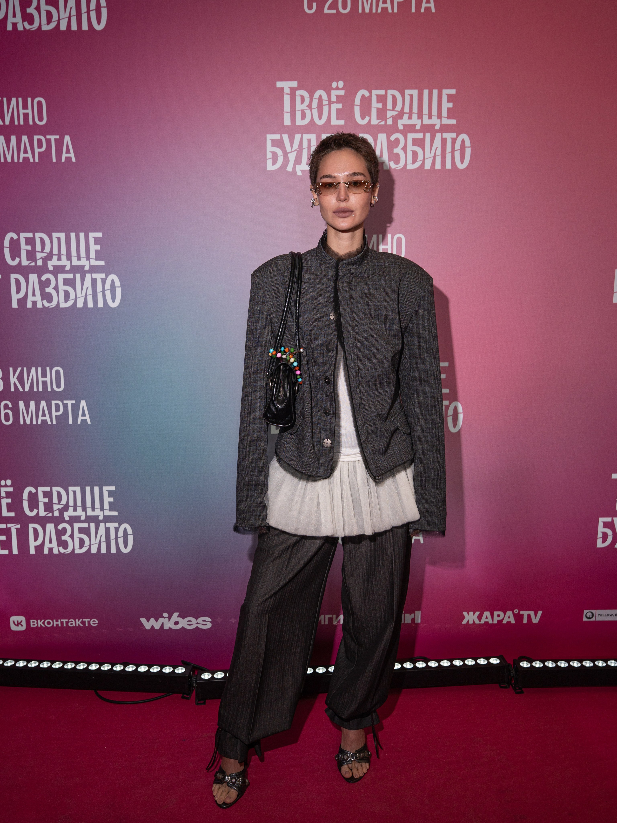 Твое сердце будет разбито. Премьера Твое сердце будет разбито. Фильм Твое сердце будет разбито. Твое сердце будет разбито смотреть. Каро 11 Октябрь