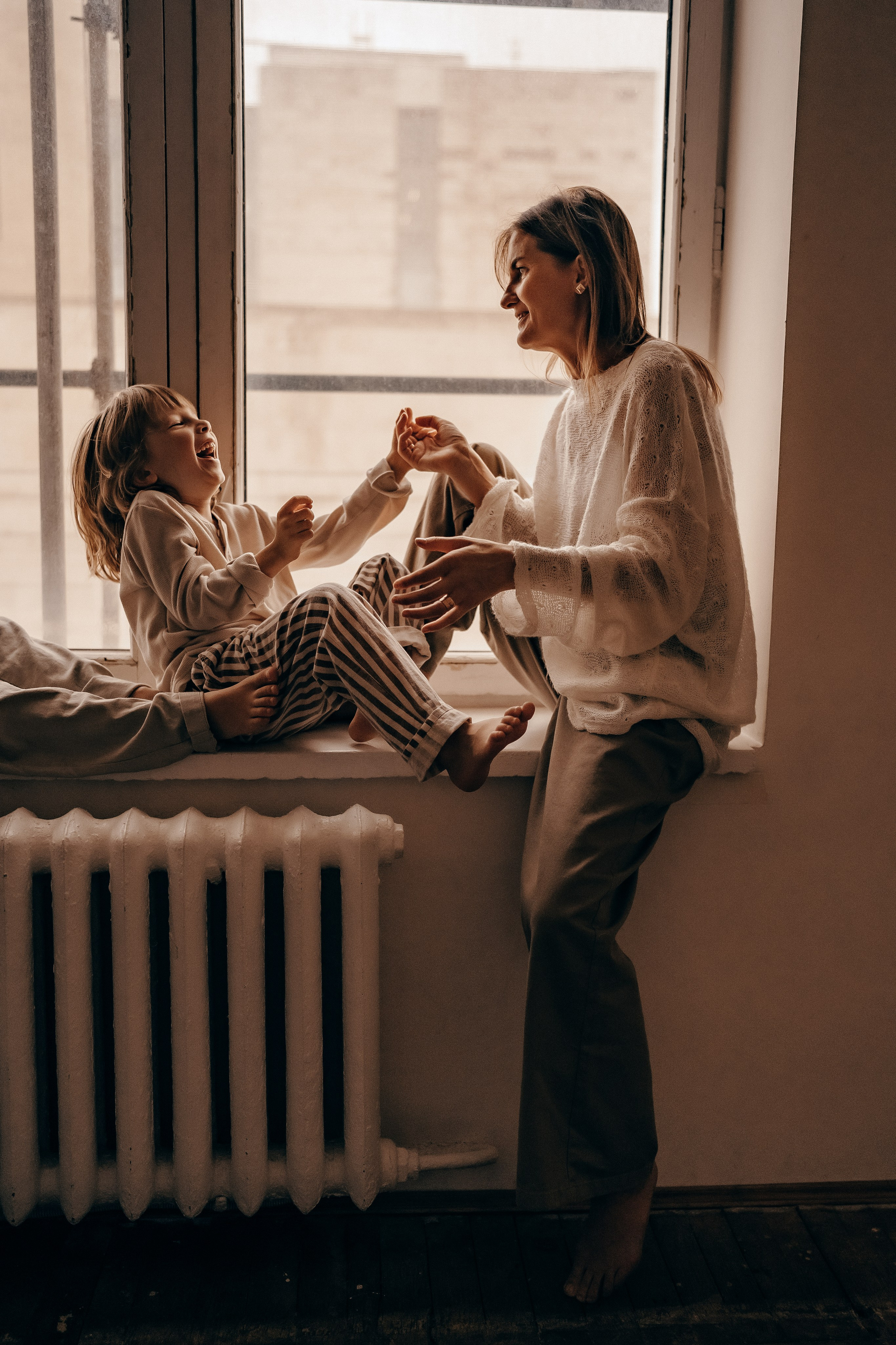 Объятья и немного баловства. Главная