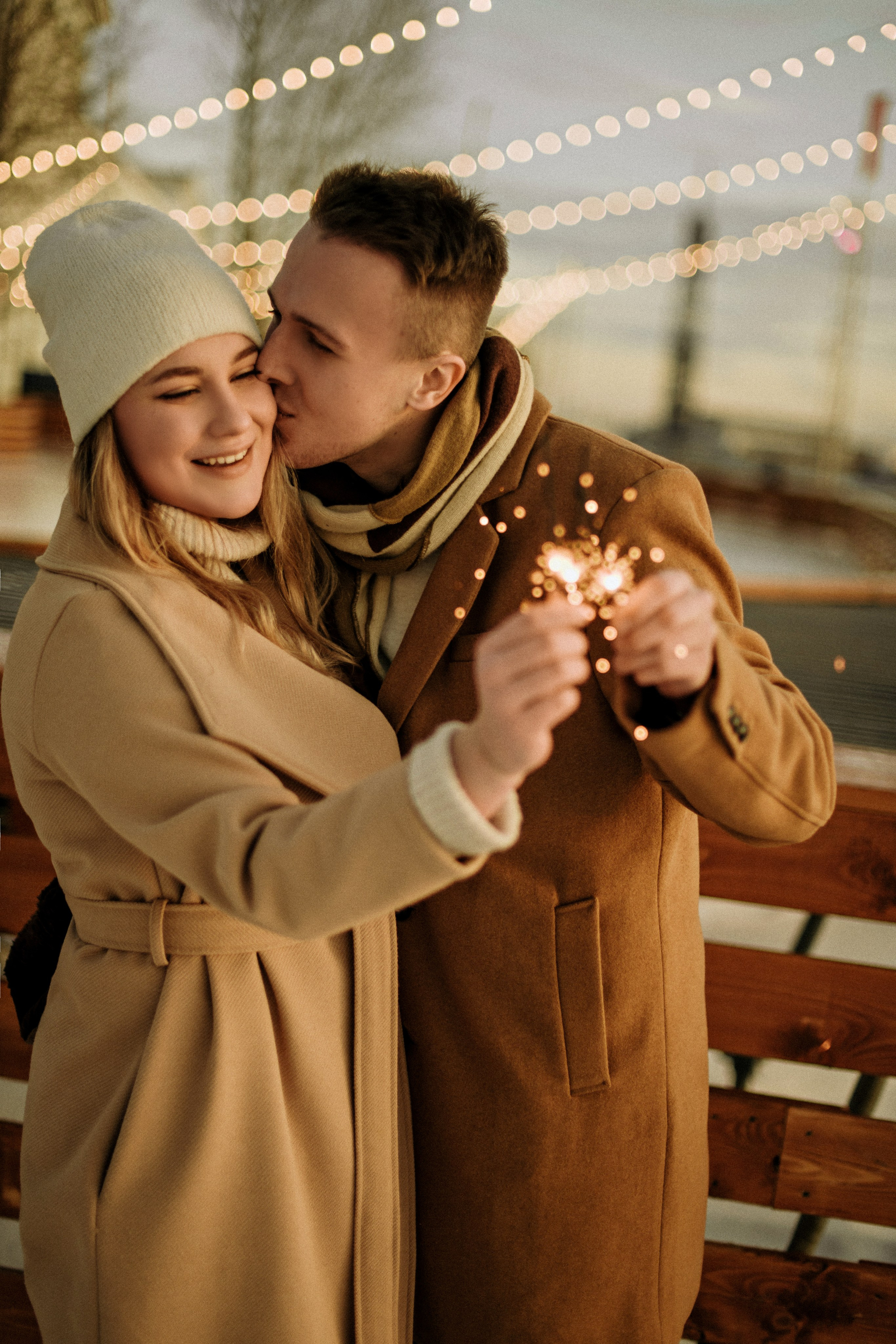 Лиза и Антон. Каток. Свадебный фотограф в Санкт-Петербурге София Шубик