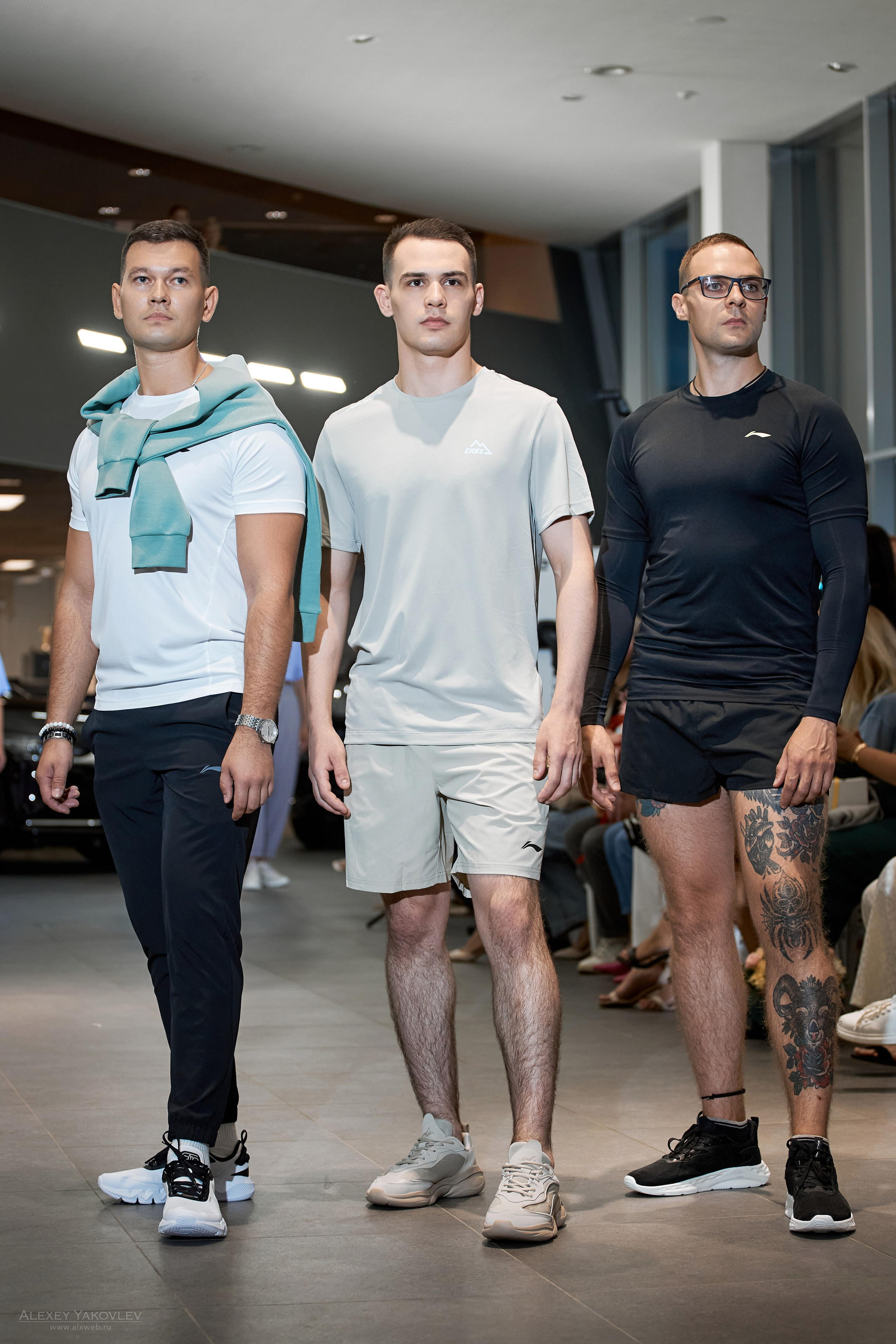 Модный показ PRE-FALL модельной школы Modeling+. Фотограф Алексей Яковлев