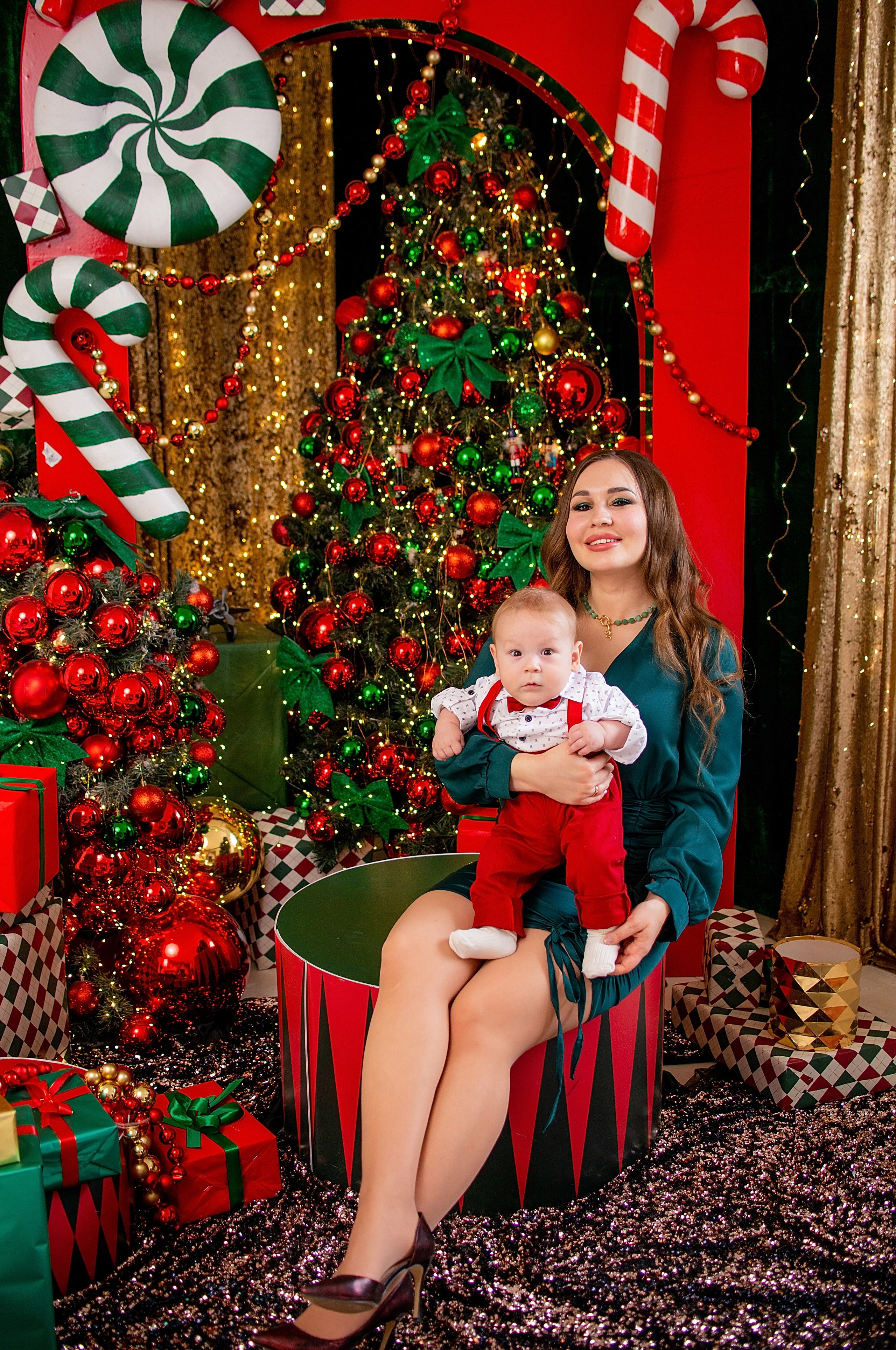 Анонс новогодней съёмки 2023-2024 для Льва и Марии. Фотограф новорожденных Краснодар Малышенко Надежда