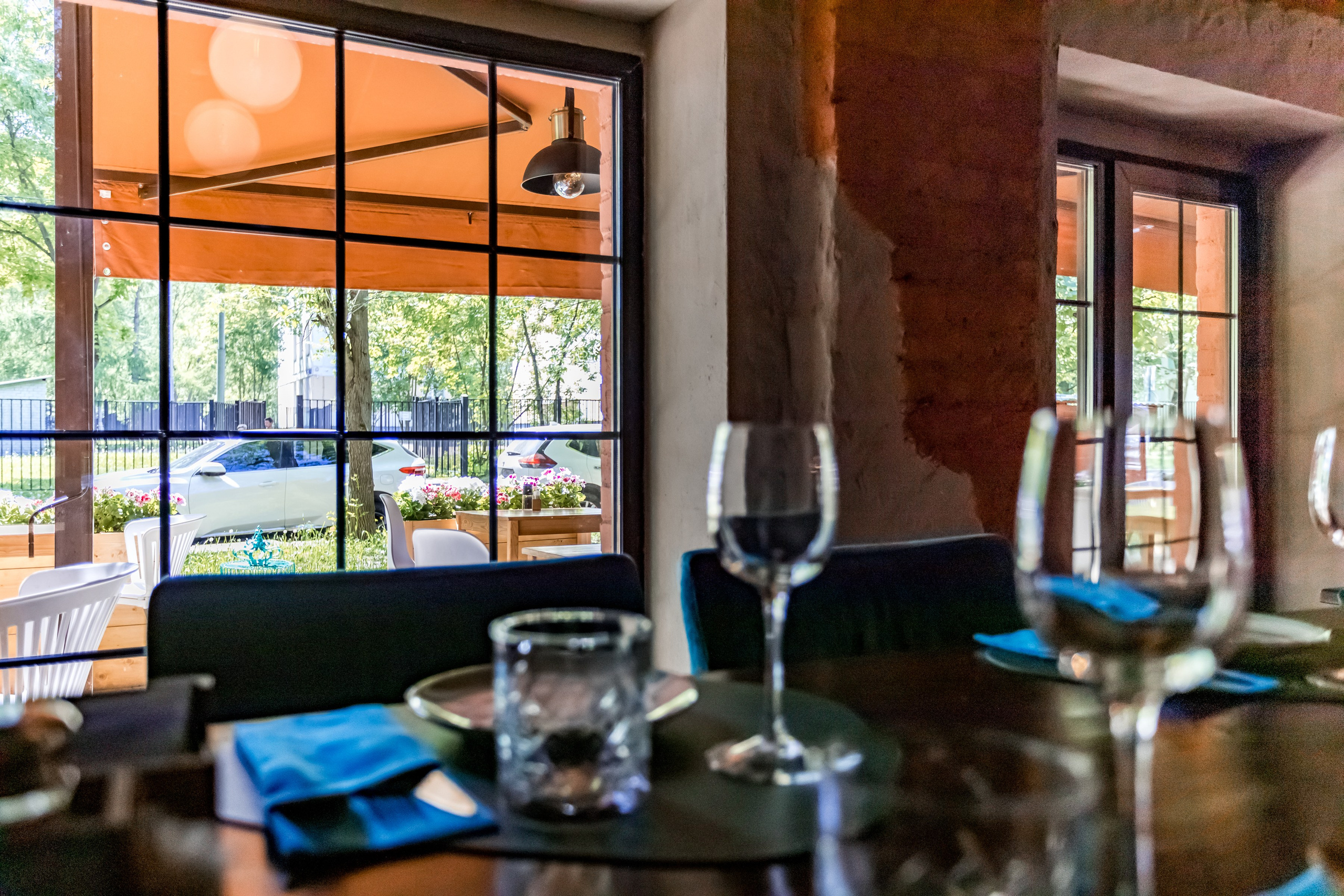 Интерьерная фотосессия для ресторана Тетри на Кунцевской. Интерьеры, Контент, Портреты | Фотограф в Москве Дани Терно