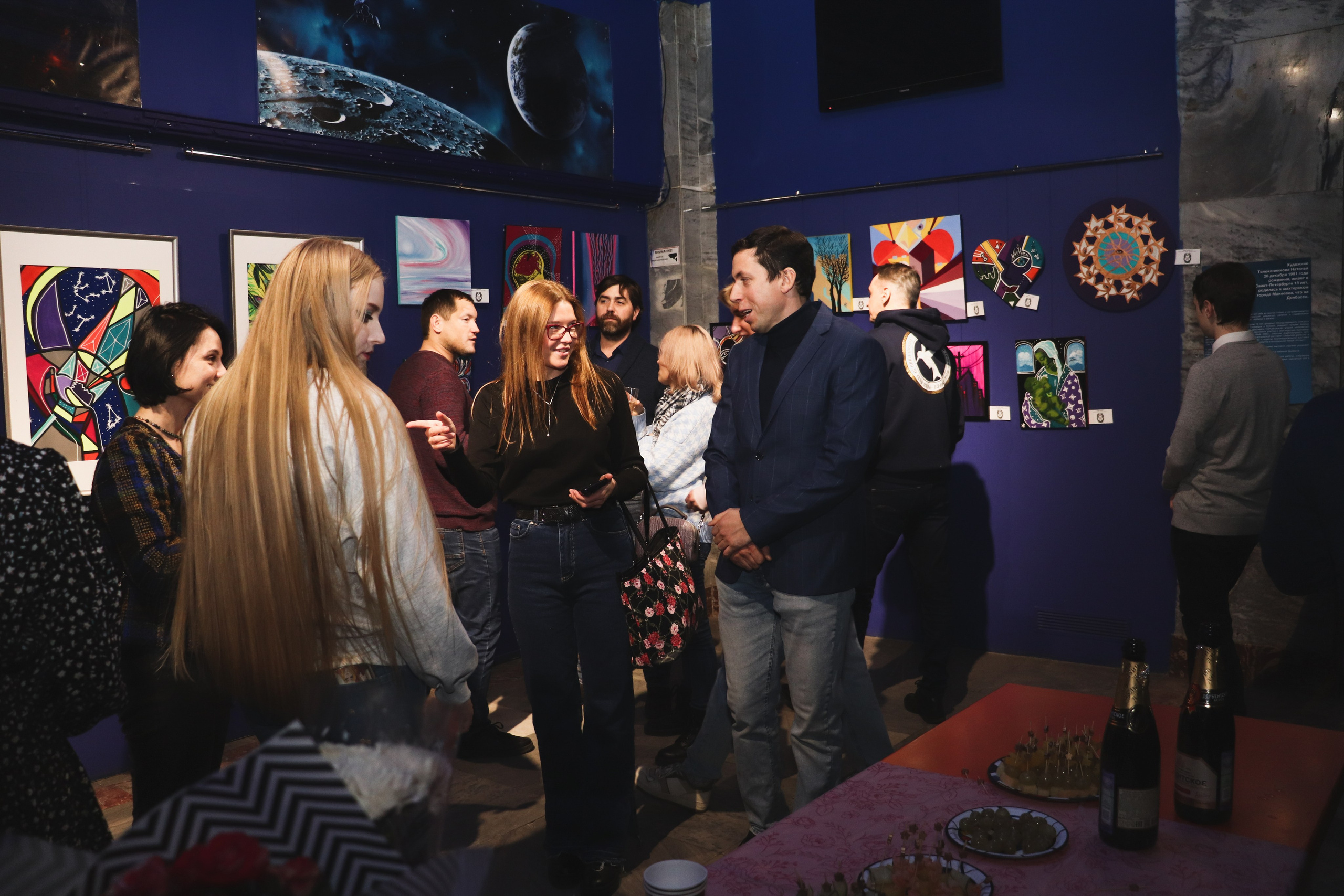 Выставка «ЧТО-ТО НА ЯРКОМ». Ивентный фотограф в Санкт-Петербурге Олег Комков