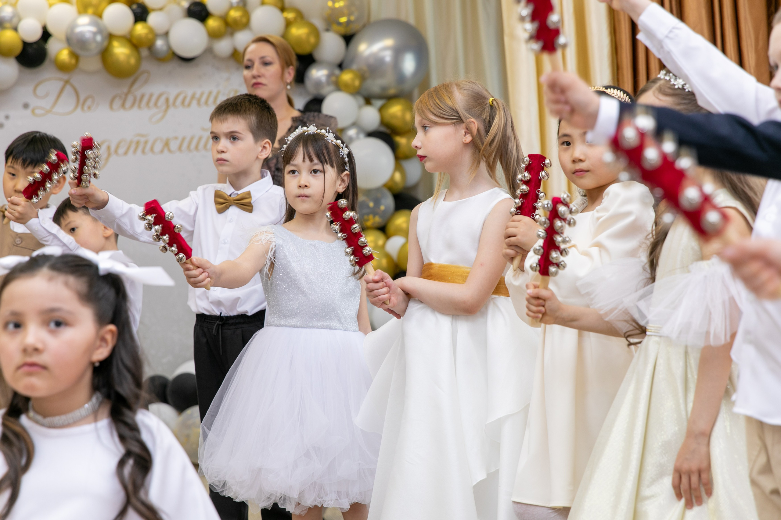 Выпускной Цветик-Семицветик 2025. Школьный и детский фотограф в Южно-Сахалинске Анастасия Лескова