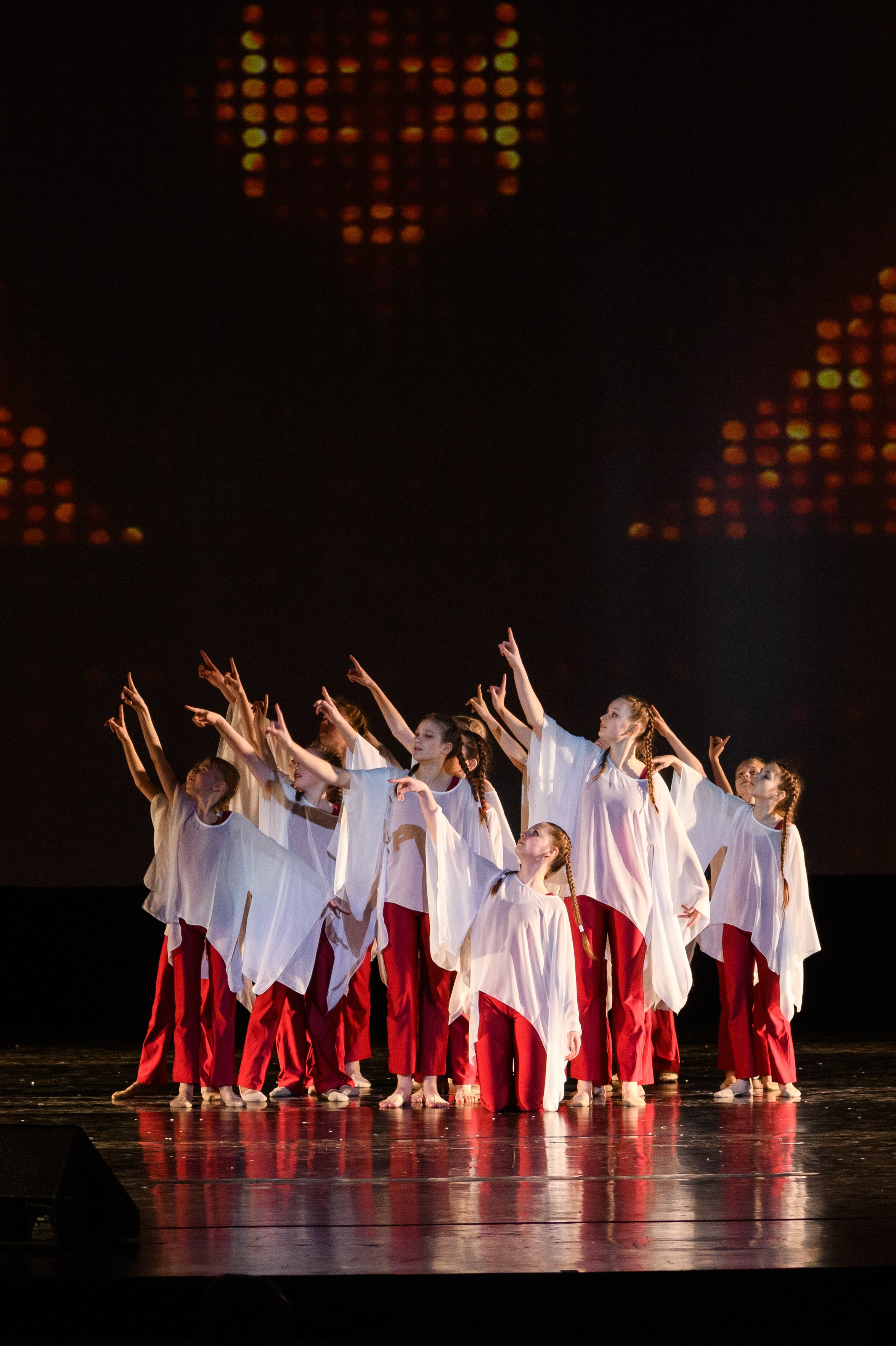 23 апреля, часть 2, БКЗ Октябрьский, г. Санкт-Петербург. Золотое яблочко