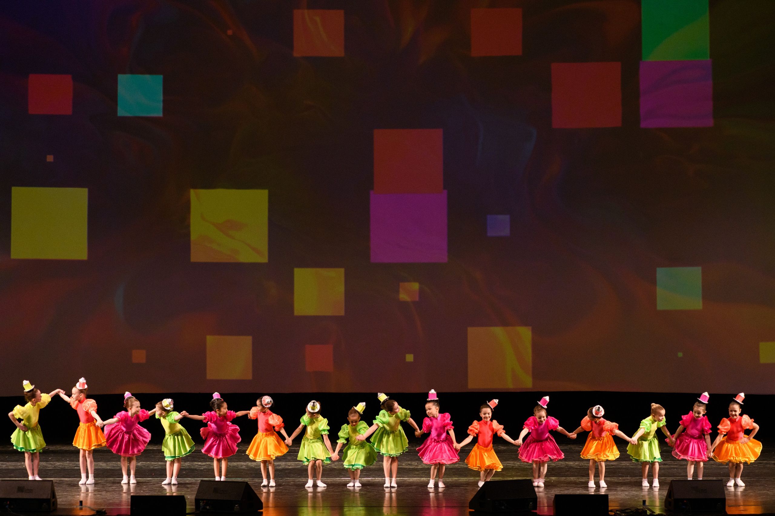 23 апреля, часть 2, БКЗ Октябрьский, г. Санкт-Петербург. Золотое яблочко