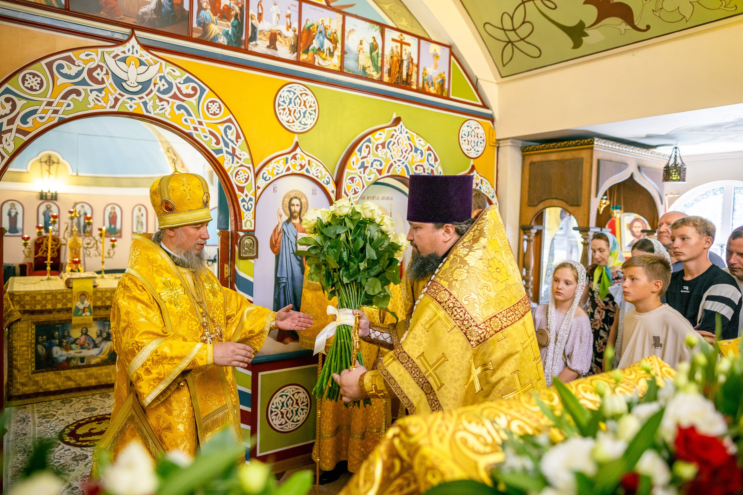Митрополит Василий. 10 лет Храму Святителя Спиридона Тримифунтского. Фото и видеосъемка любых мероприятий в городе Краснодаре и Краснодарском крае. Щеколдин Антон
