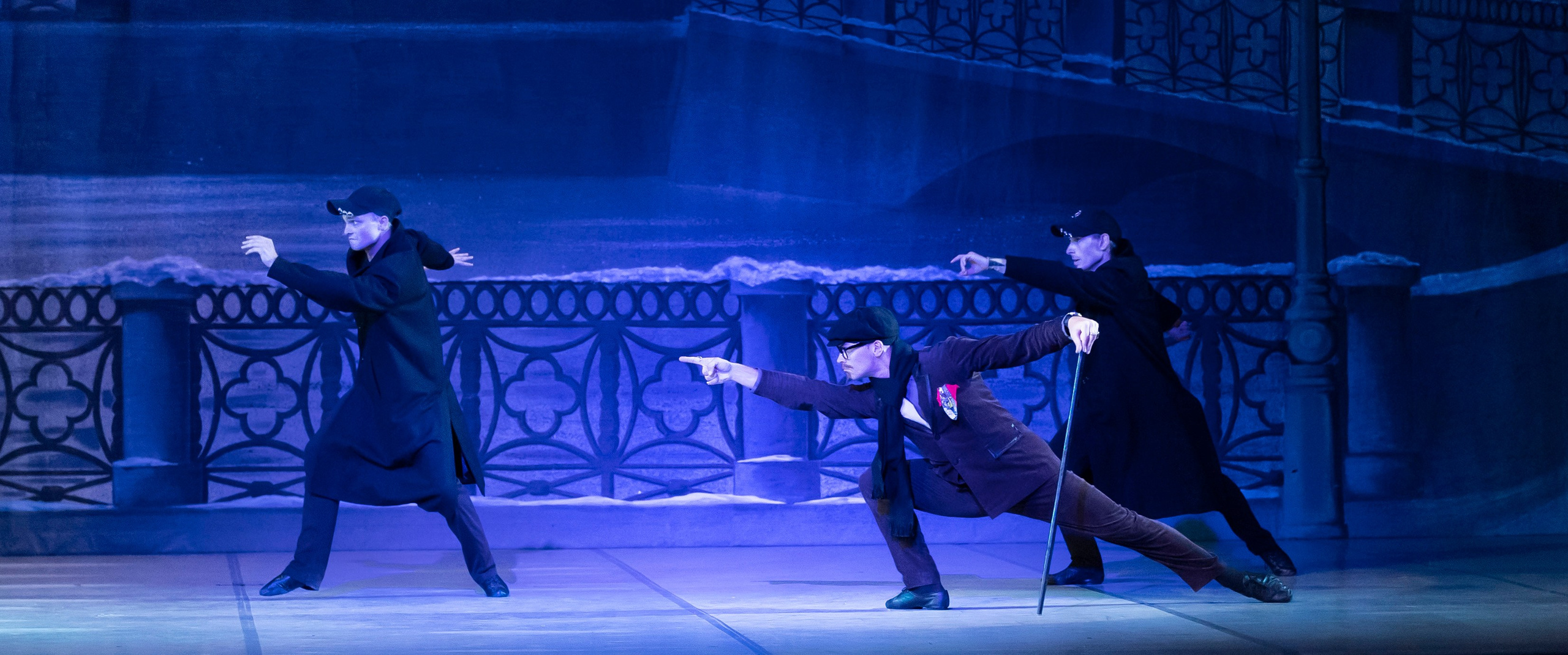 Продавец игрушек Воронежкского театра оперы и балета для Летних балетных сезонов. Балетный фотограф Москва Майоров Николай