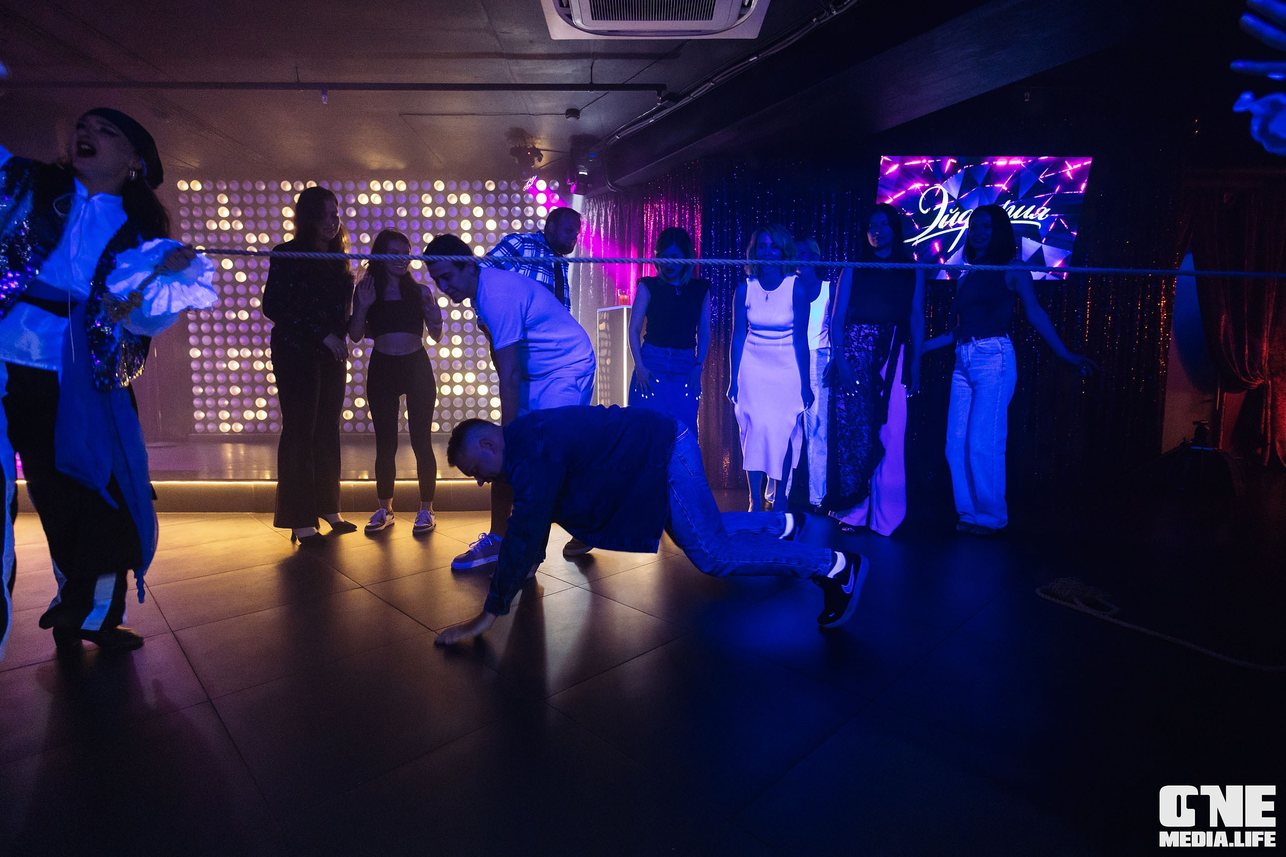 Фоторепортаж из караоке-клуба Эйфория. One Media Life: фоторепортажи, фотоотчеты с мероприятий и заведений