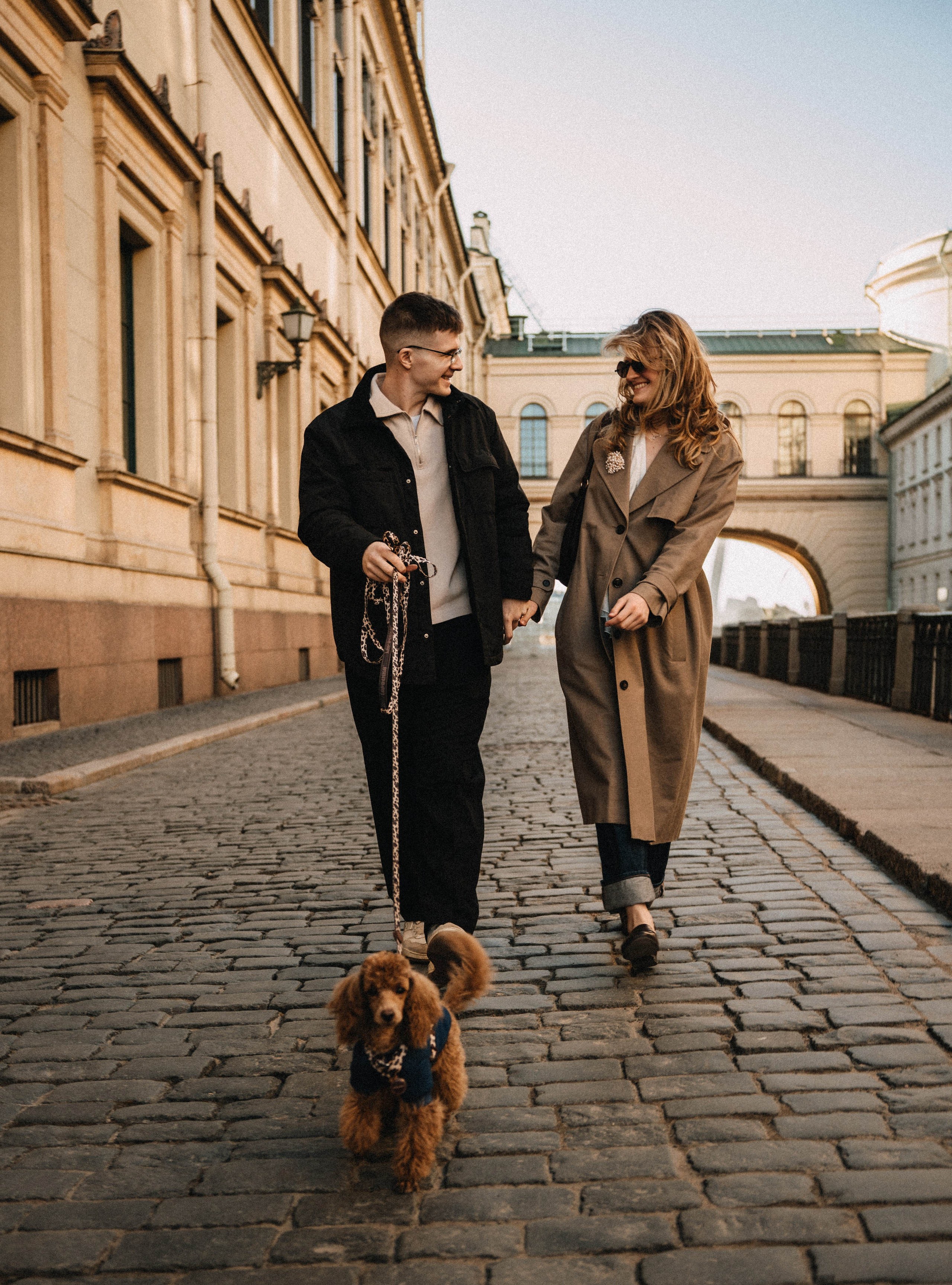 Парная фотосессия в Санкт-Петербурге. Фотосессия лавстори СПб. Федосова Елизавета - свадебный фотограф СПб. Фотосессия в Питере с собакой. Марсово поле. Зимняя канавка. Фотосессия у Невы.