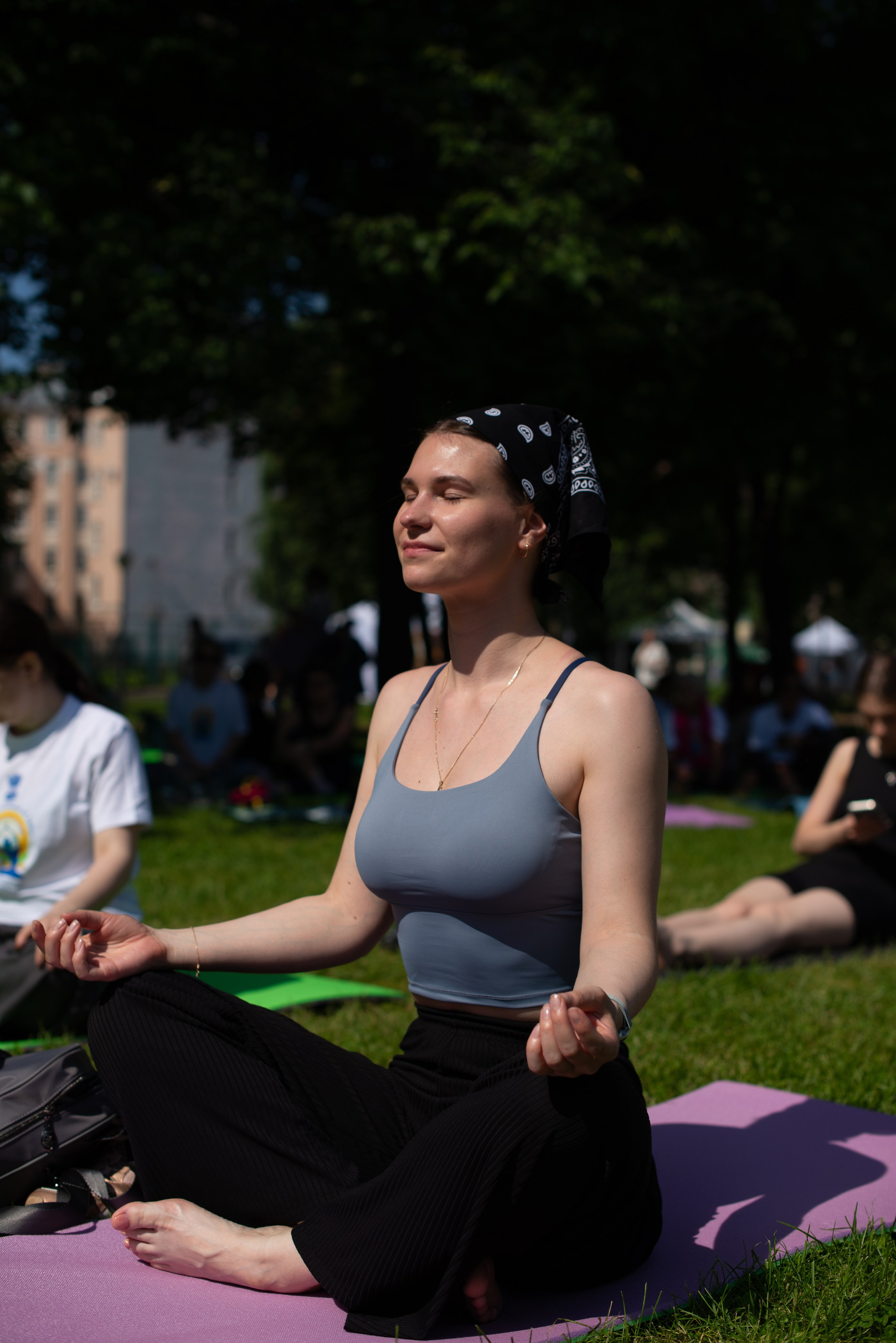 Посмотри День Йоги Санкт- Петербург 2025. Victoria Radjevna Репортажный Фотограф — Видеограф Москва • Санкт-Петербург