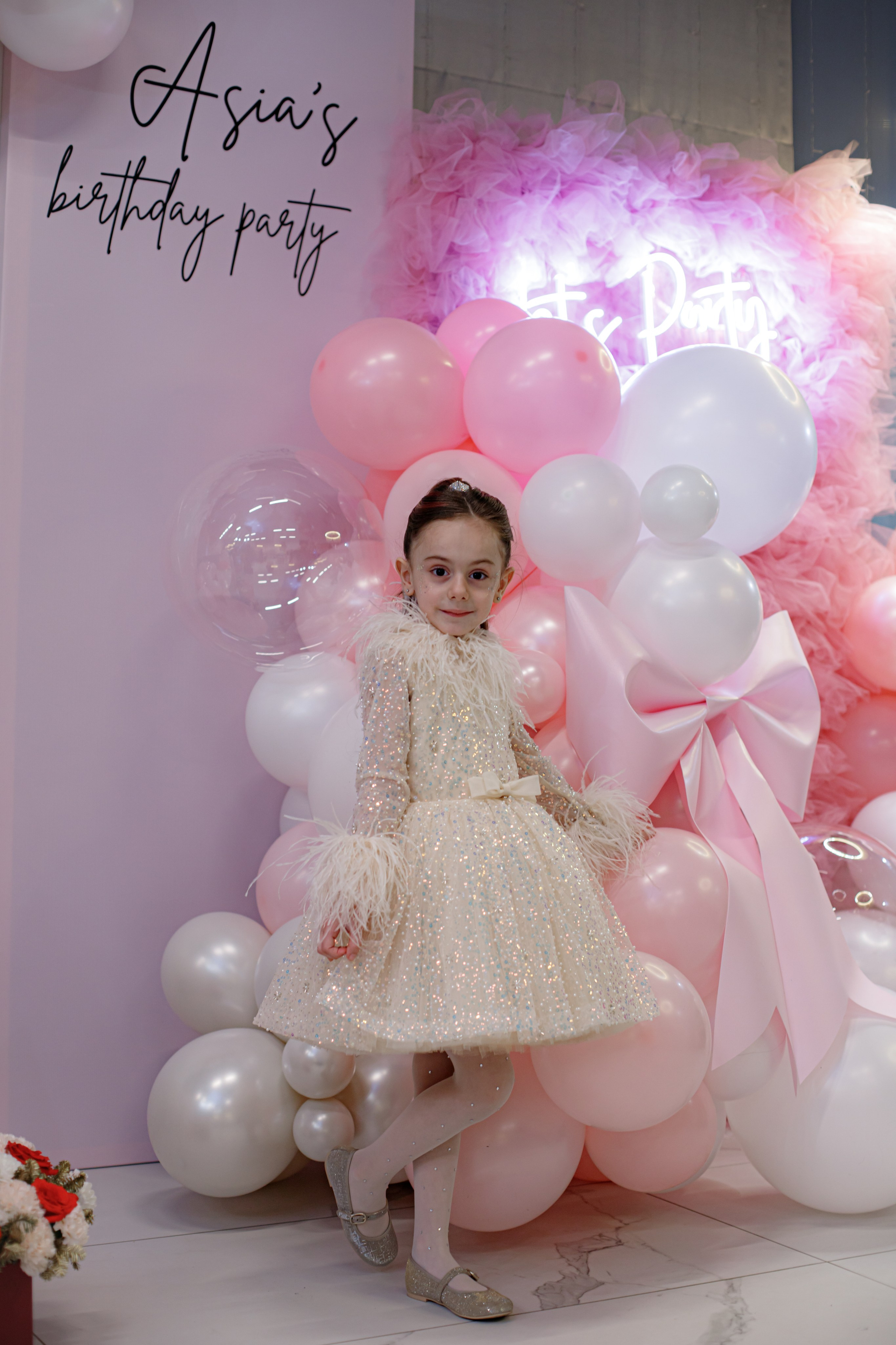 ASIA'S BIRTHDAY PARTY. Photokarish