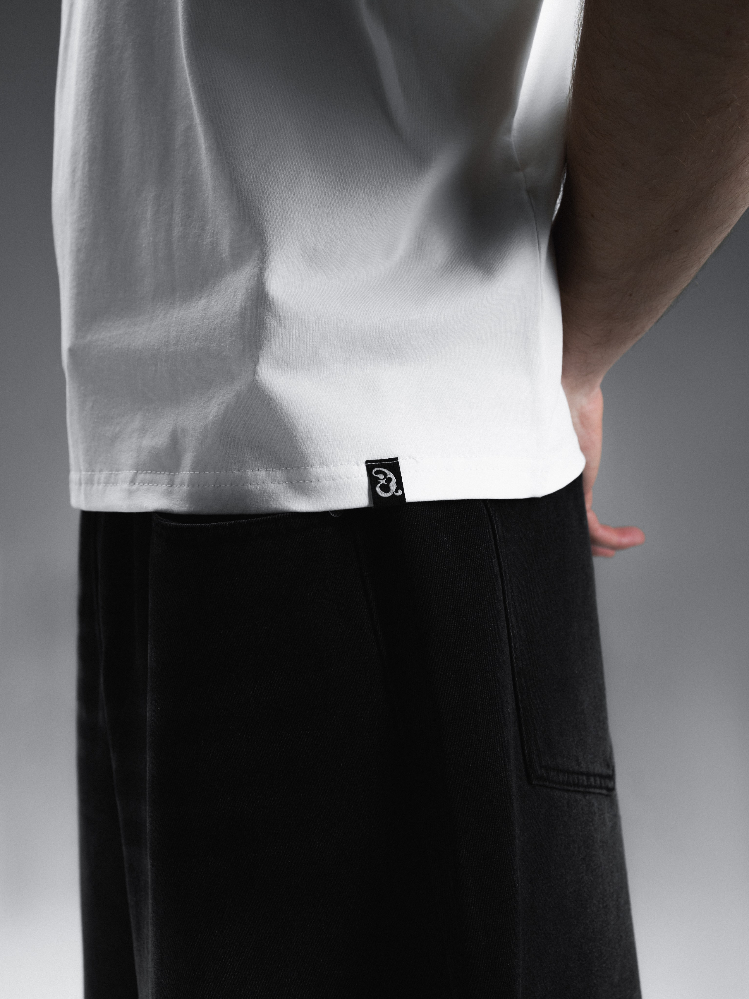 КАТАЛОГ | серый фон. RUNA production — стильные съемки для брендов