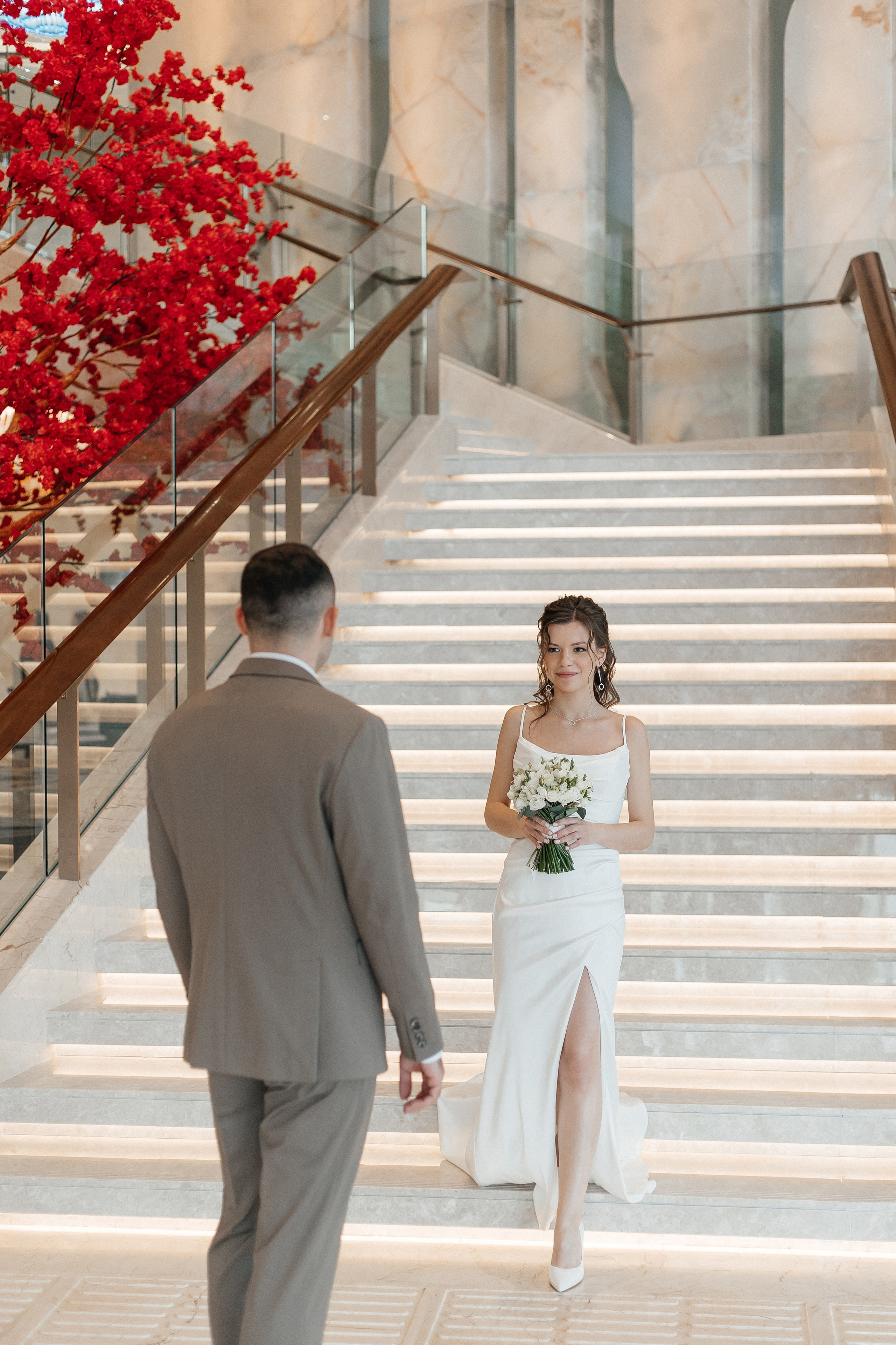 Свадебная фотосессия в отеле Soluxe Hotel Moscow