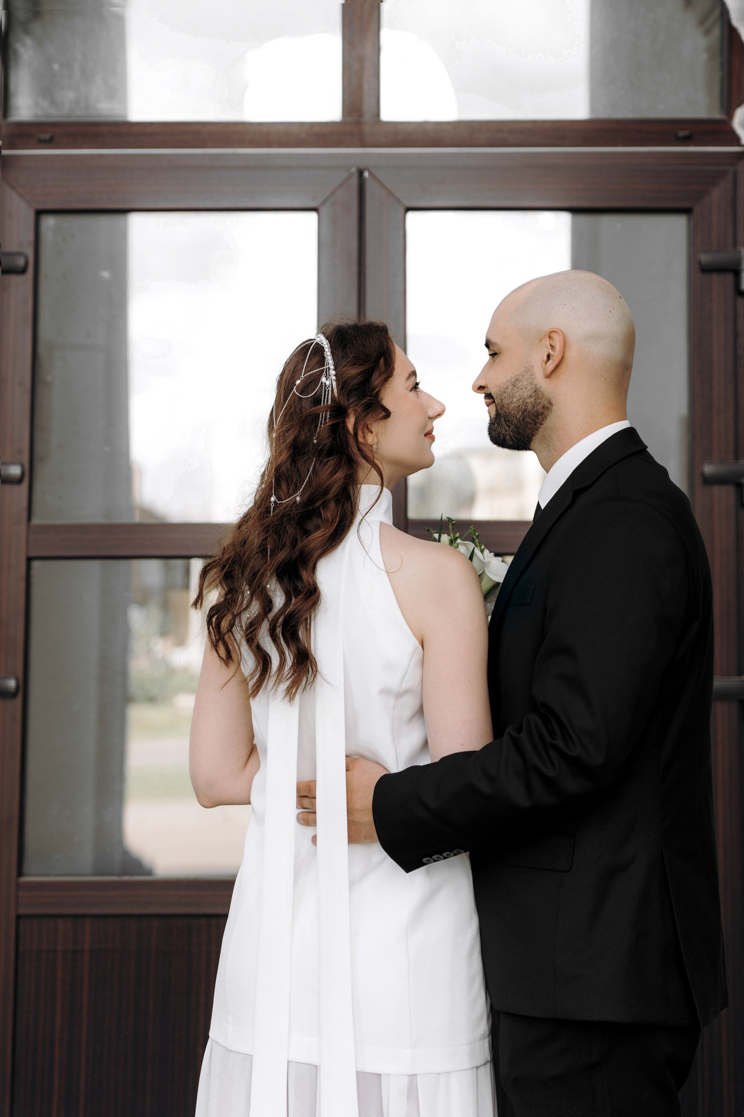 Любовь на фоне старого аэропорта. Ваш семейный фотограф в Минске — Вика Трегубова