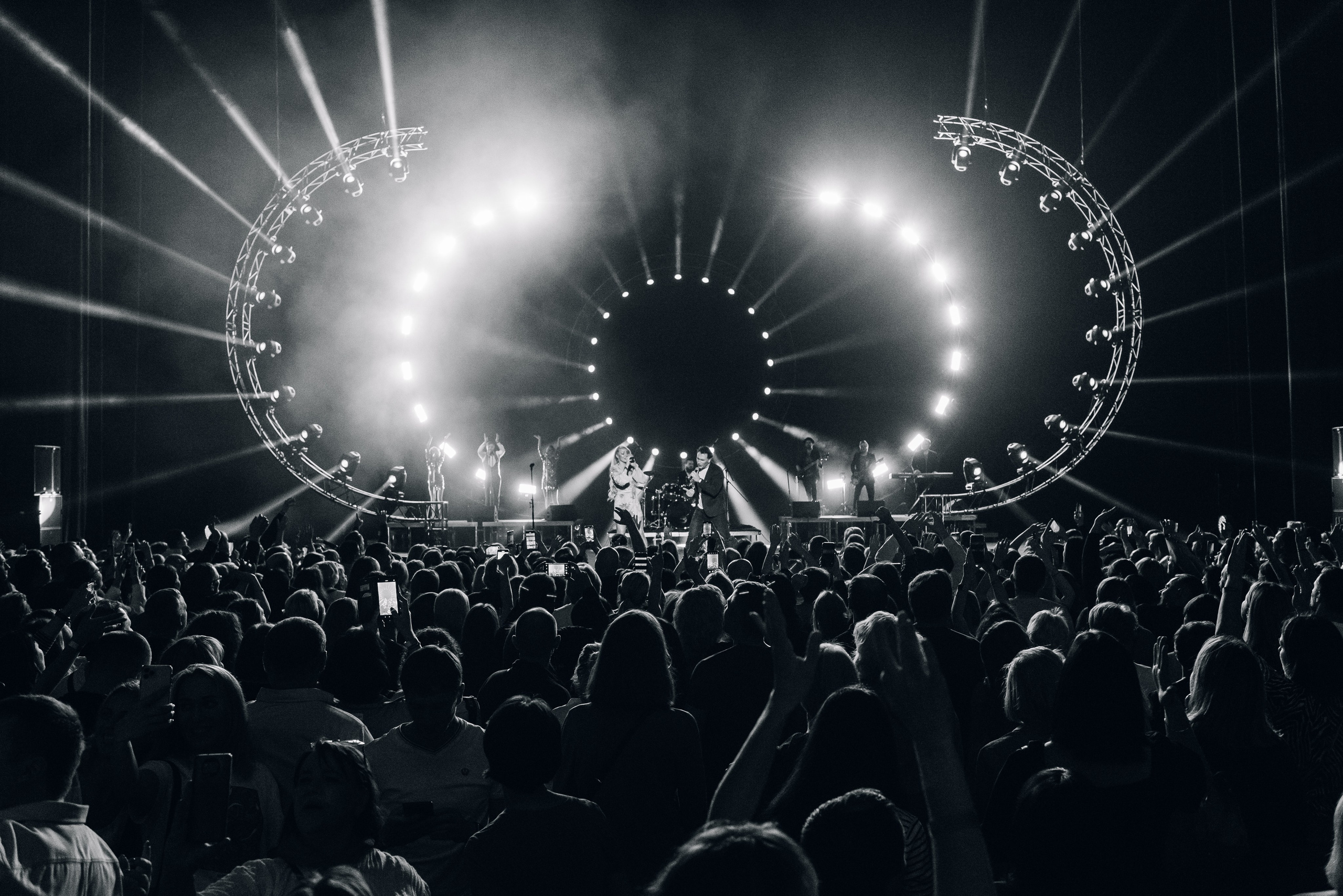 Дискотека 80-90-2000х — «Имена на все времена», Крокус Сити Холл. Бренд-фотограф для экспертов и блогеров в Москве Влада Горбовская