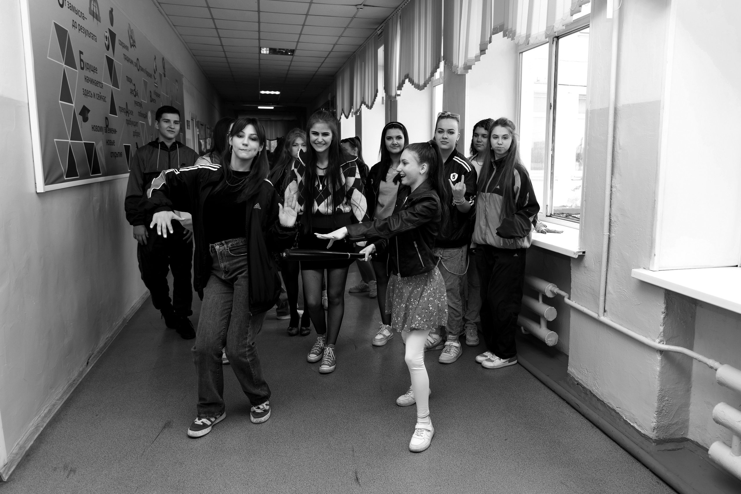 11 класс день не послушания в школе. Фотограф Любовь Корниенко, Примоский край