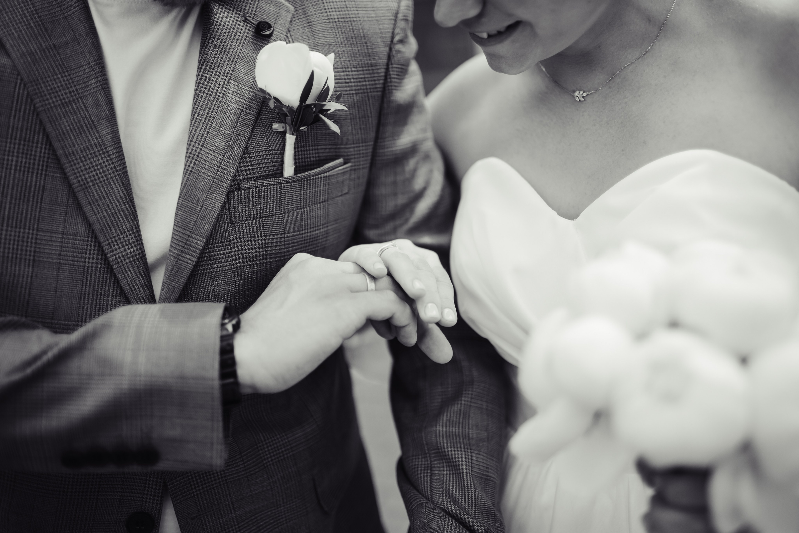 Евгения и Илья ЧБ. Свадебный фотограф в Москве Екатерина Огарская