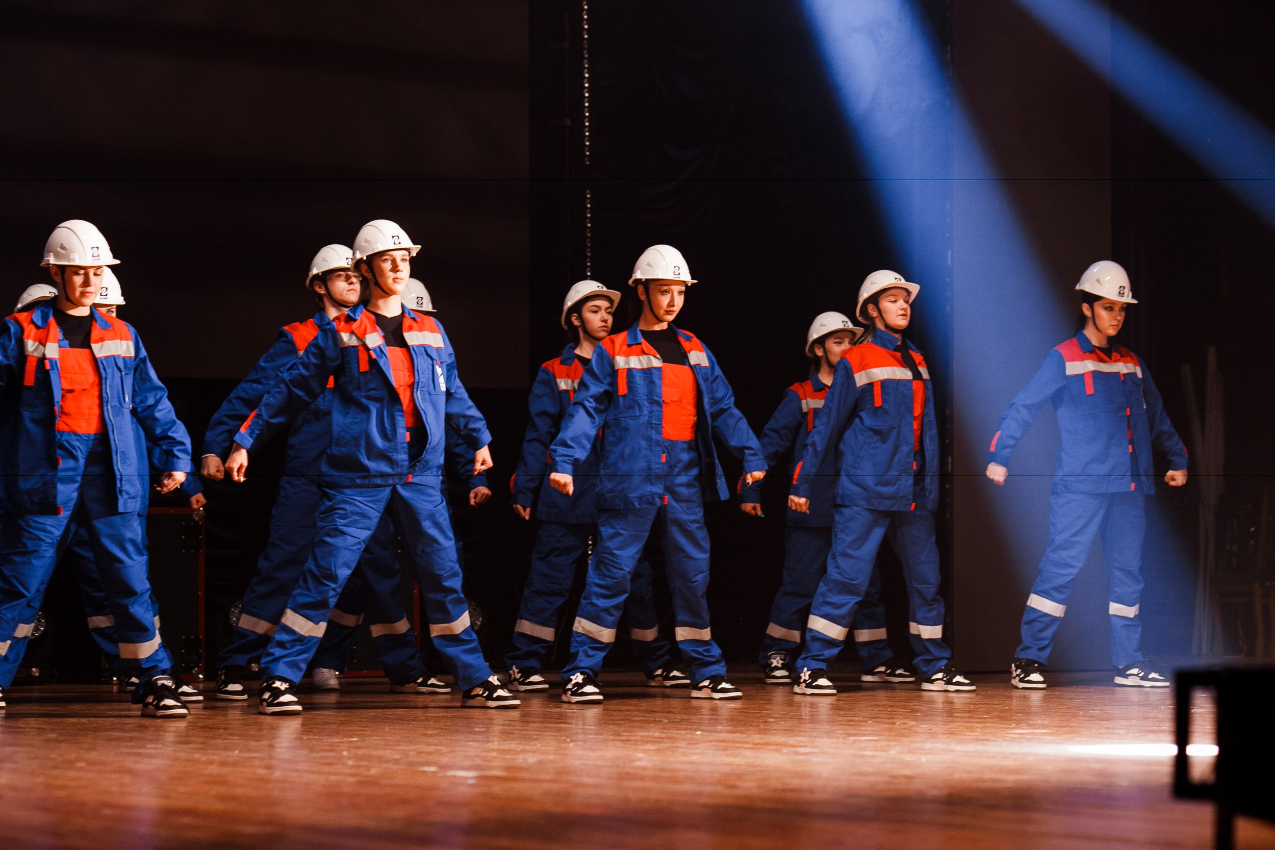 Юбилей фирмы «НЕФТЕЗАВОДМОНТАЖ». Свадебный и детский фотограф в Волгограде Слава Белов