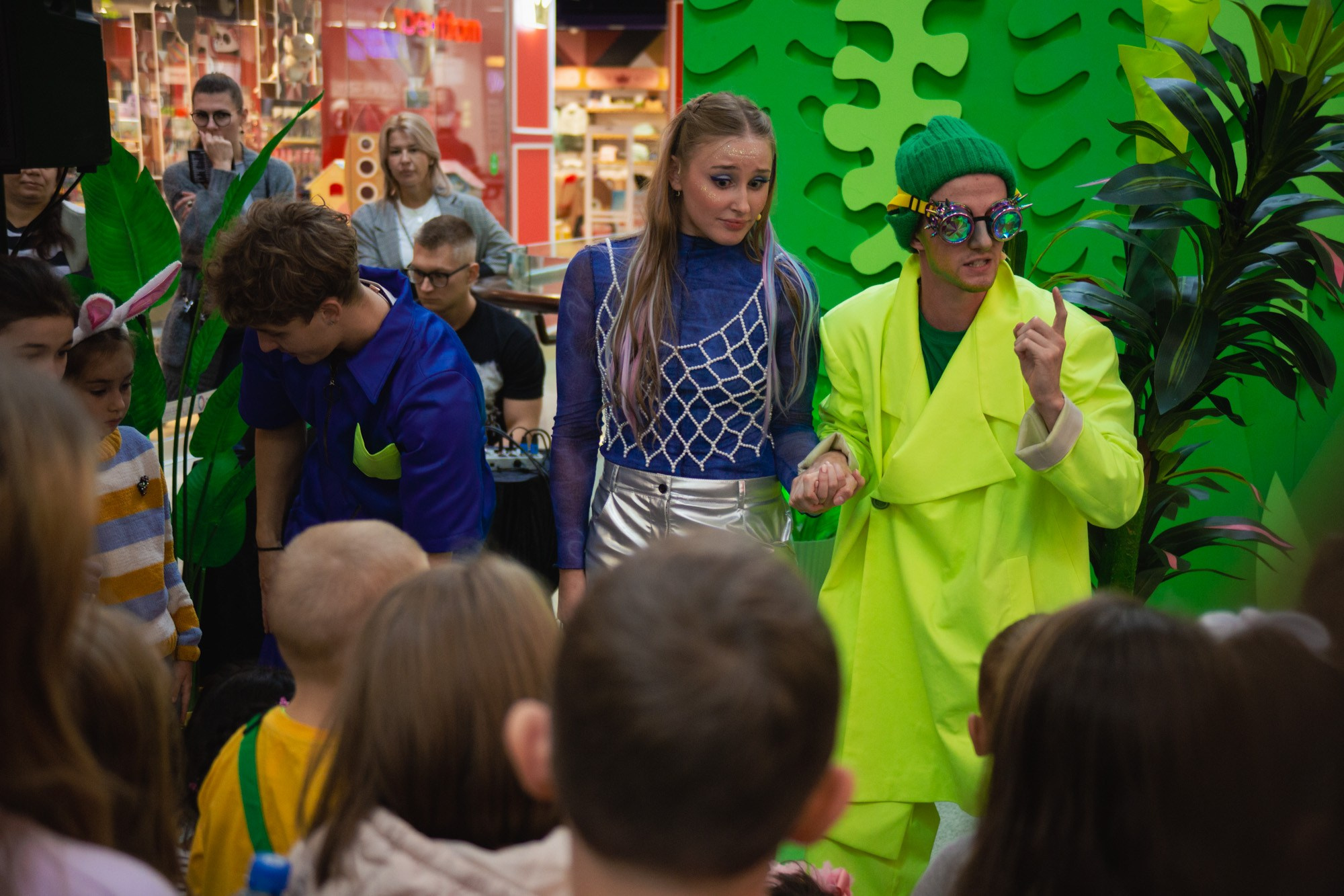 Сказка в ТЦ Океания. Репортажный и концертный фотограф в Москве Анастасия Осень