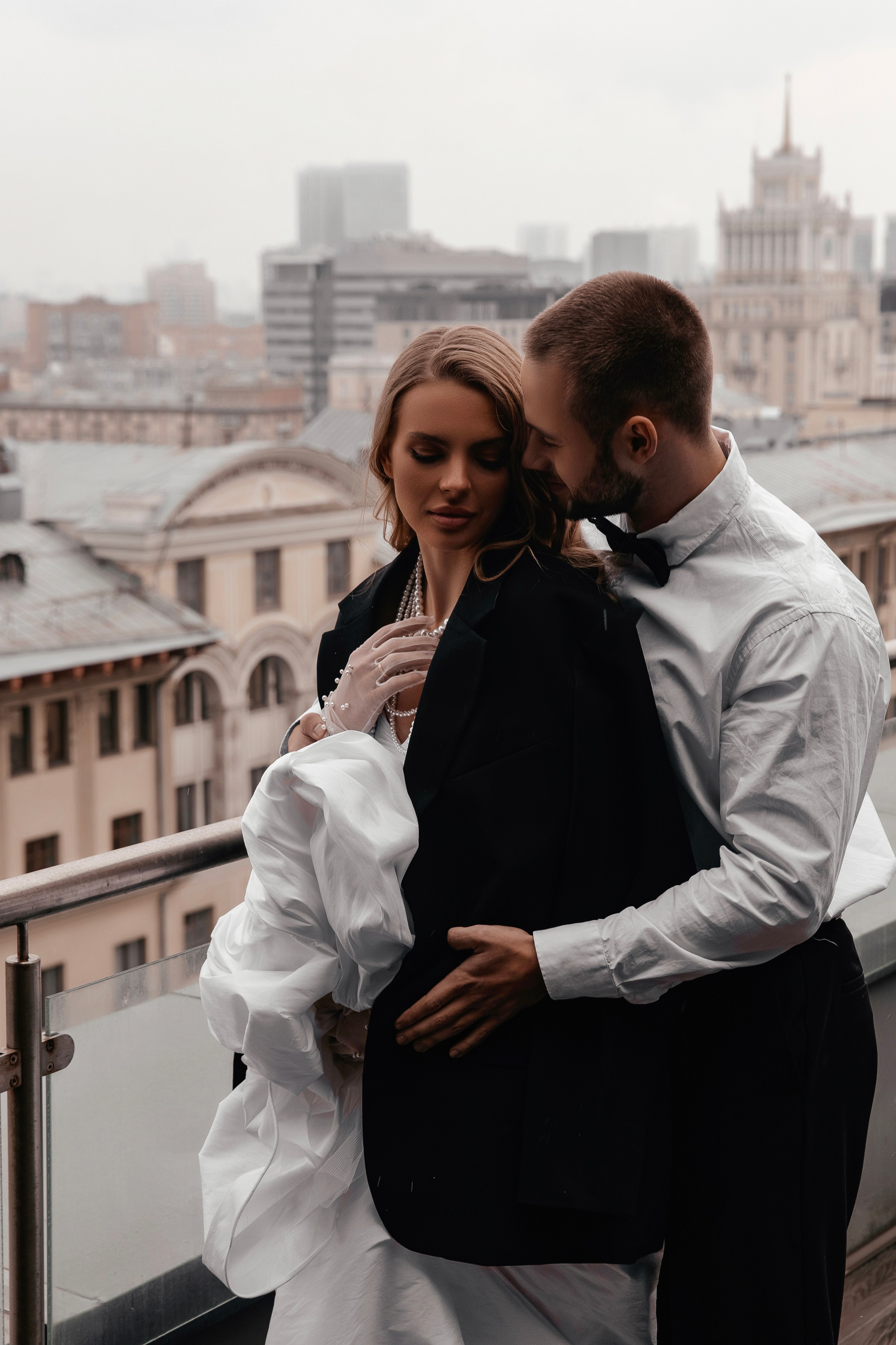 Свадебная съемка в отеле Continental. Главная