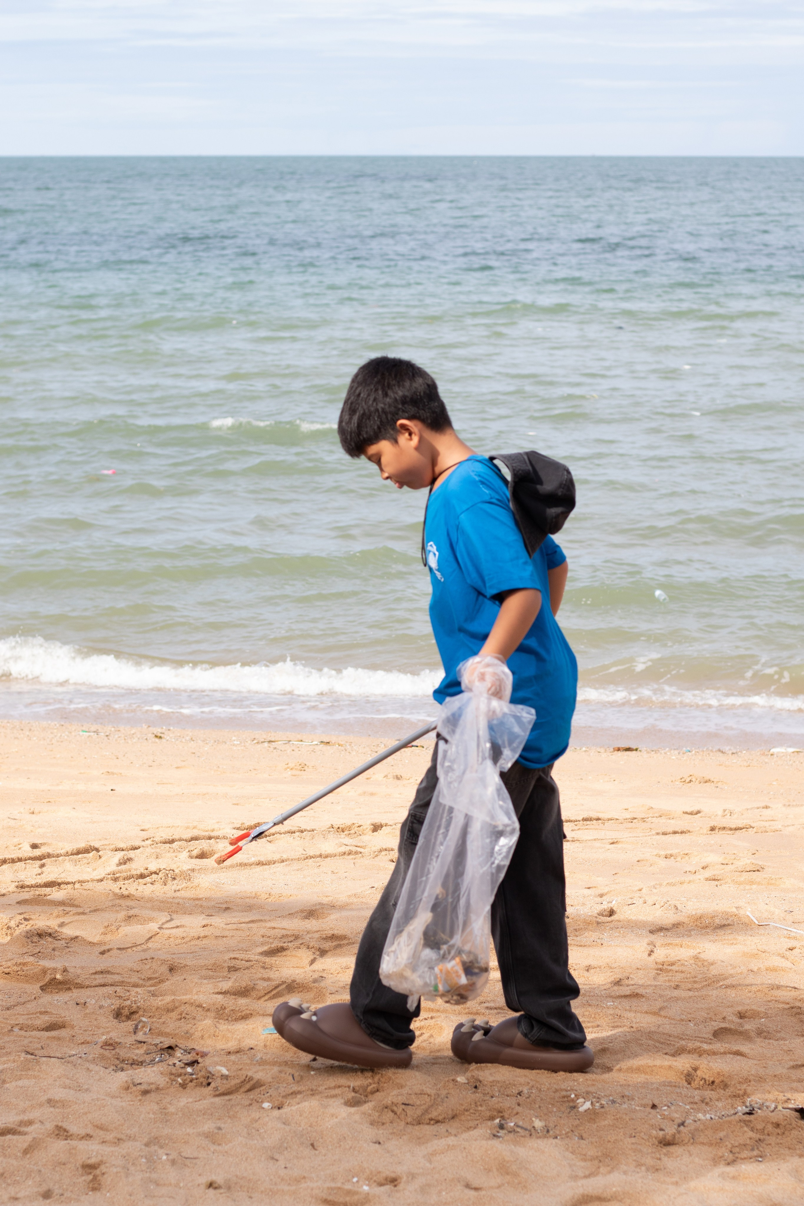 The Good News — PlanetCleanup. Portrait photographer in Thailand