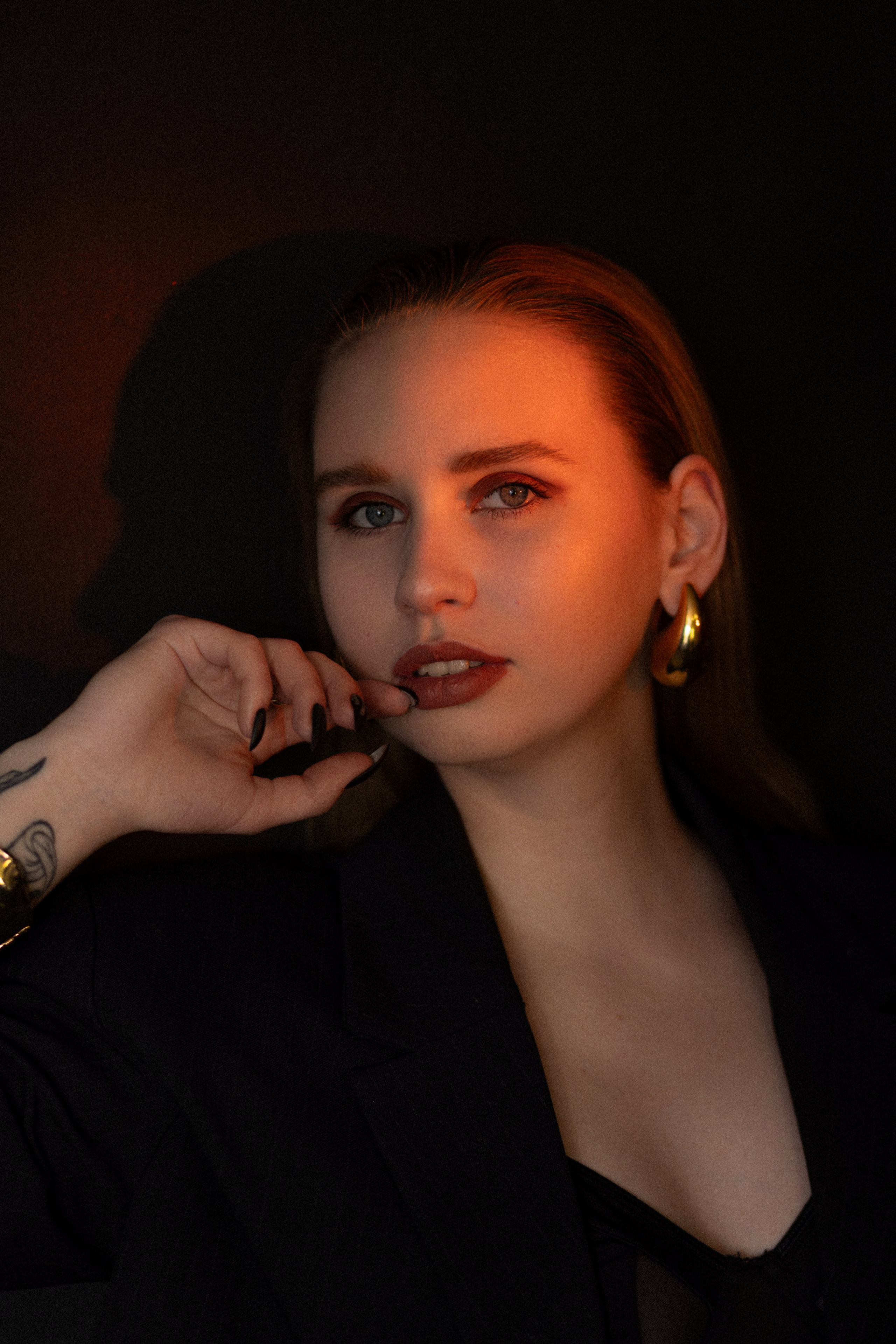 Арина на красном. Семейный фотограф в Вышнем Волочке — Ульяна Иванова | Фотосессии для всей семьи