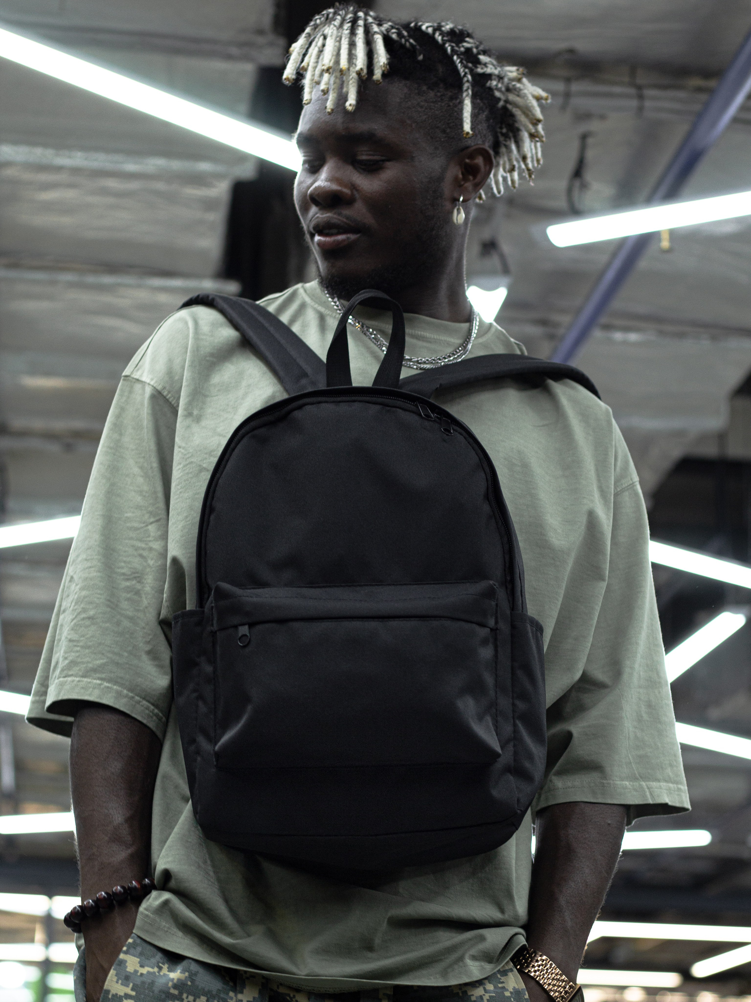 Подземная парковка. Фото для маркетплейсов в самых сочных локациях города Сочи