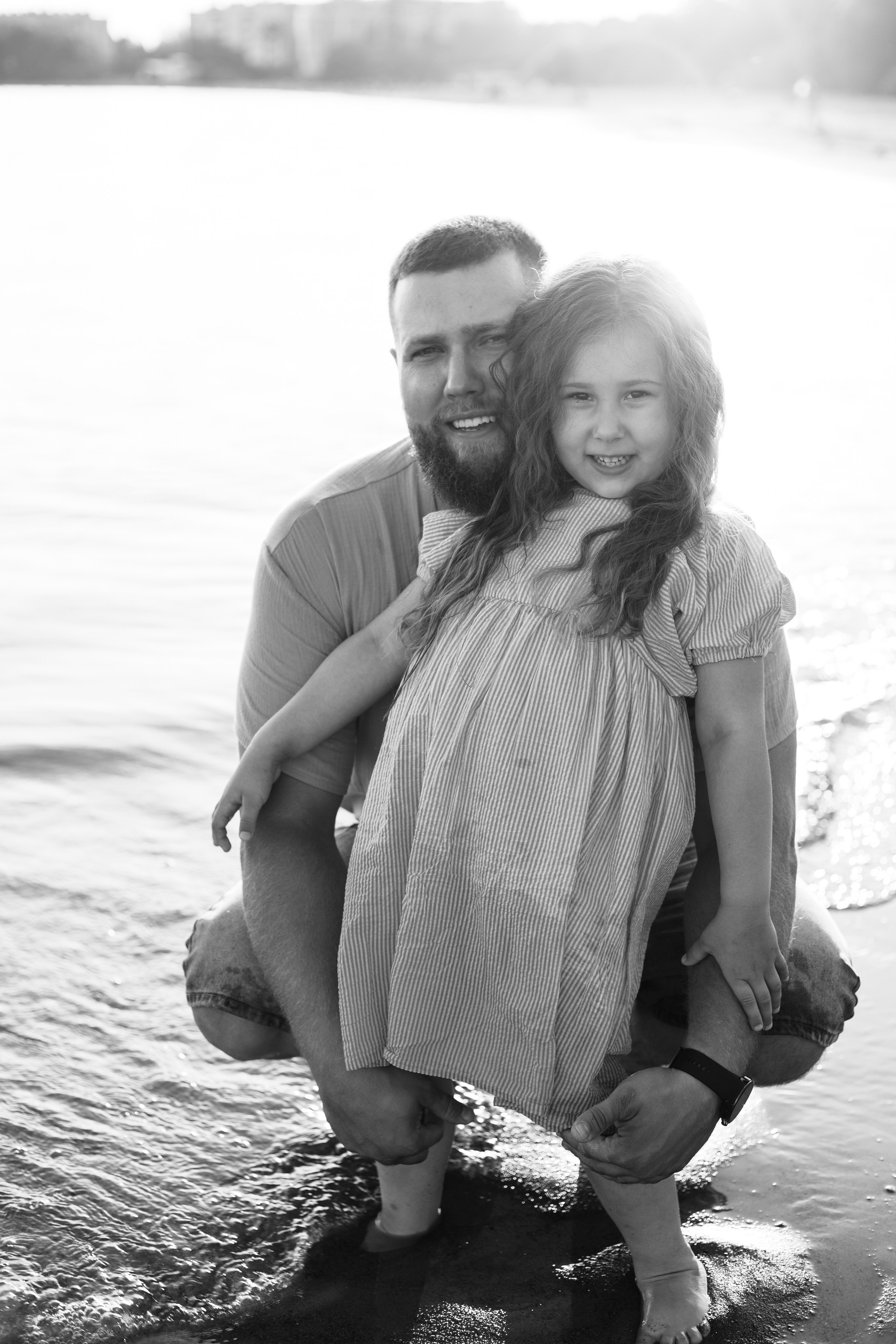 Елена с семьей на заливе. Портретный Фотограф в Санкт-Петербурге Кира Орехова