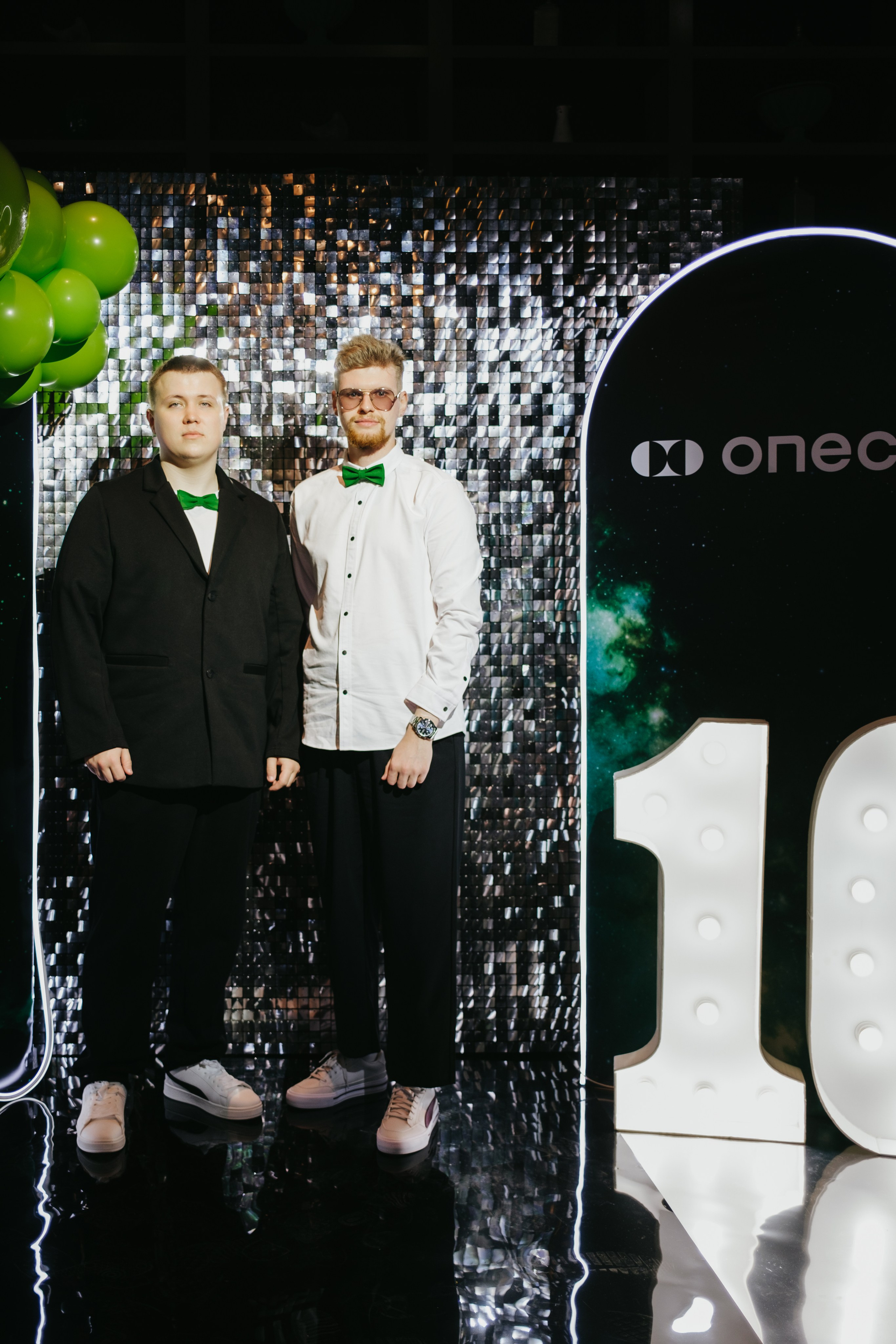 Корпоратив в Сириусу (Адлер) 10 лет компании. Свадебный фотограф Денис Ожигин в Краснодаре и крае. Эмоциональная и стильная съемка вашего дня