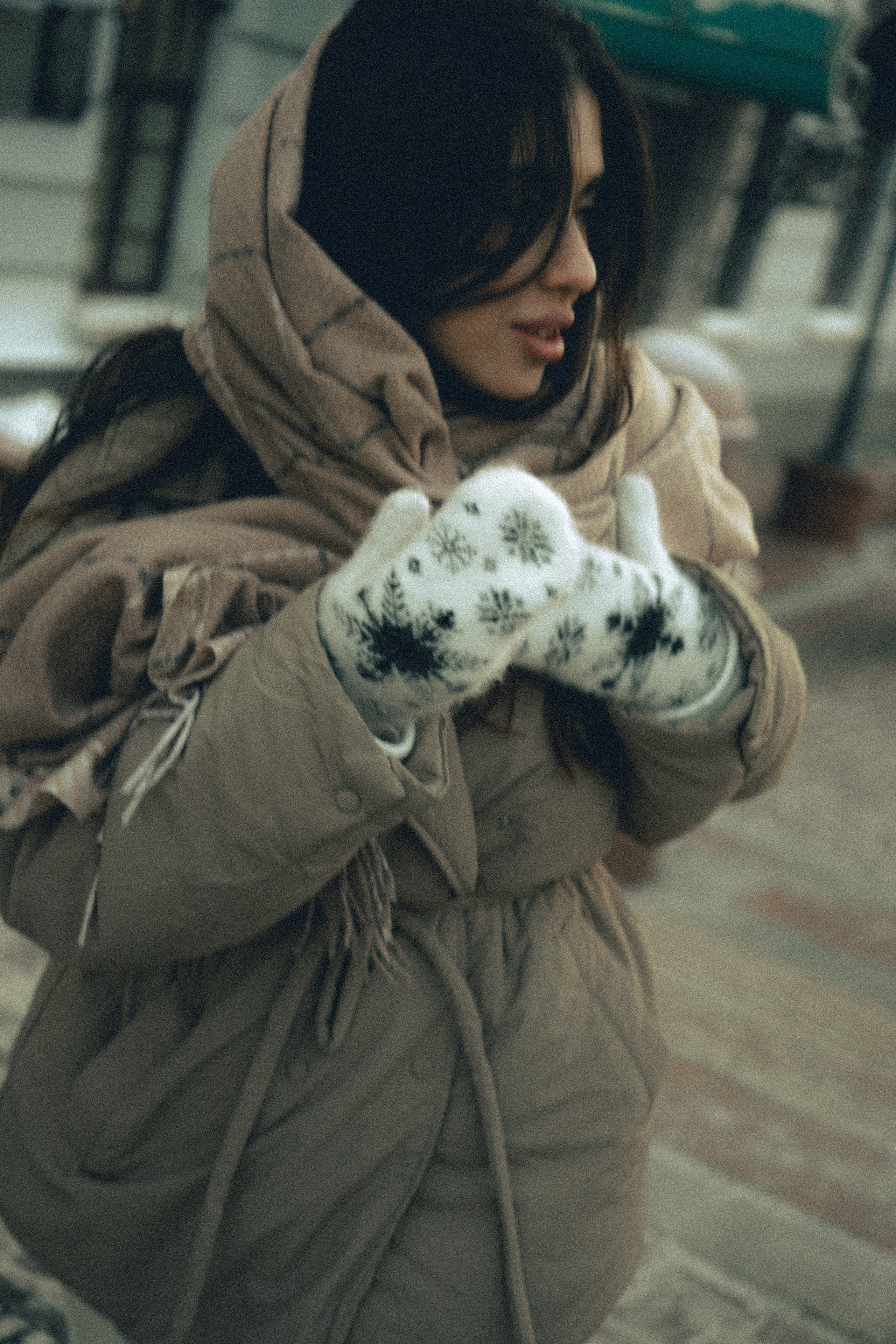Женский портрет в городе — стиль и динамика уличной съёмки. Фотограф в Хабаровске Дмитрий Лемешков