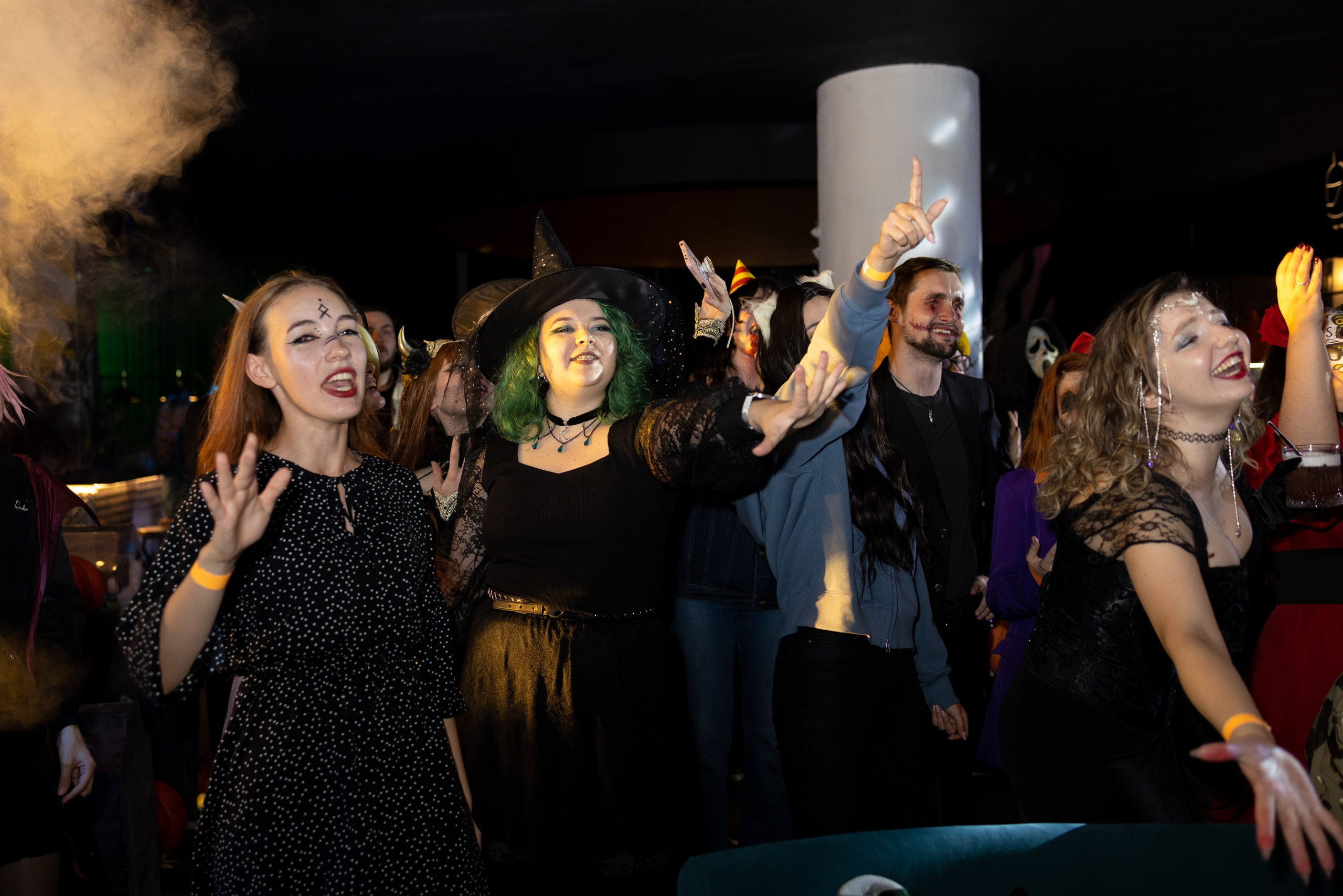 ГИКROLL: ночь Дракулы. Олег Катакинов| Репортажный фотограф в городе у моря (Владивосток)