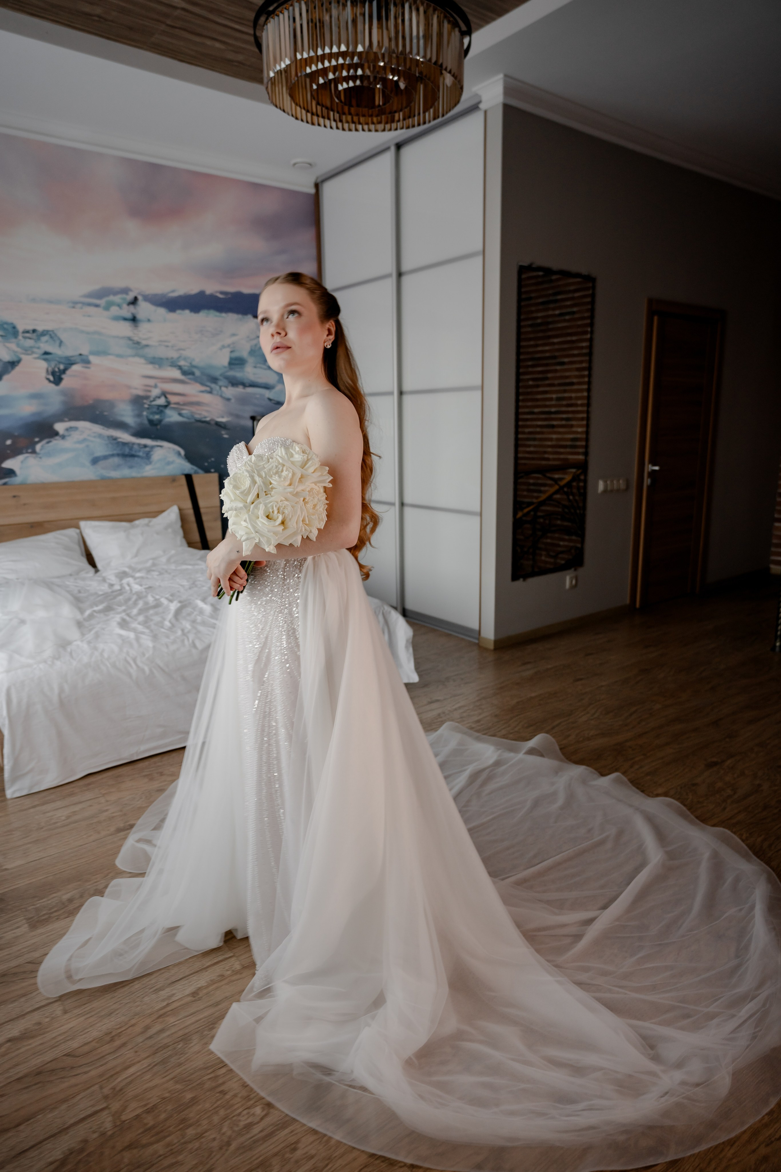 СВАДЕБНАЯ СЬЕМКА СБОРОВ В ОТЕЛЕ И ВЫЕЗД НА ЦЕРЕМОНИЮ (СНЯТО В СИБИРЕ В НИЖНЕВАРТОВСКЕ)М. Профессиональный фотограф, Санкт-Петербург — Виктория Богомолова