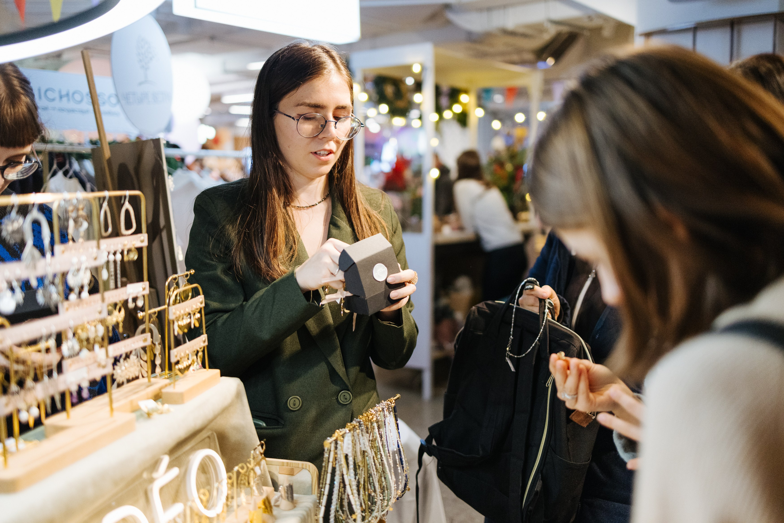 23–24 декабря 2023 в «Три вокзала. Депо» / День 2 / фото Валерий Белобеев. Фотоотчеты «Ламбада-маркета»