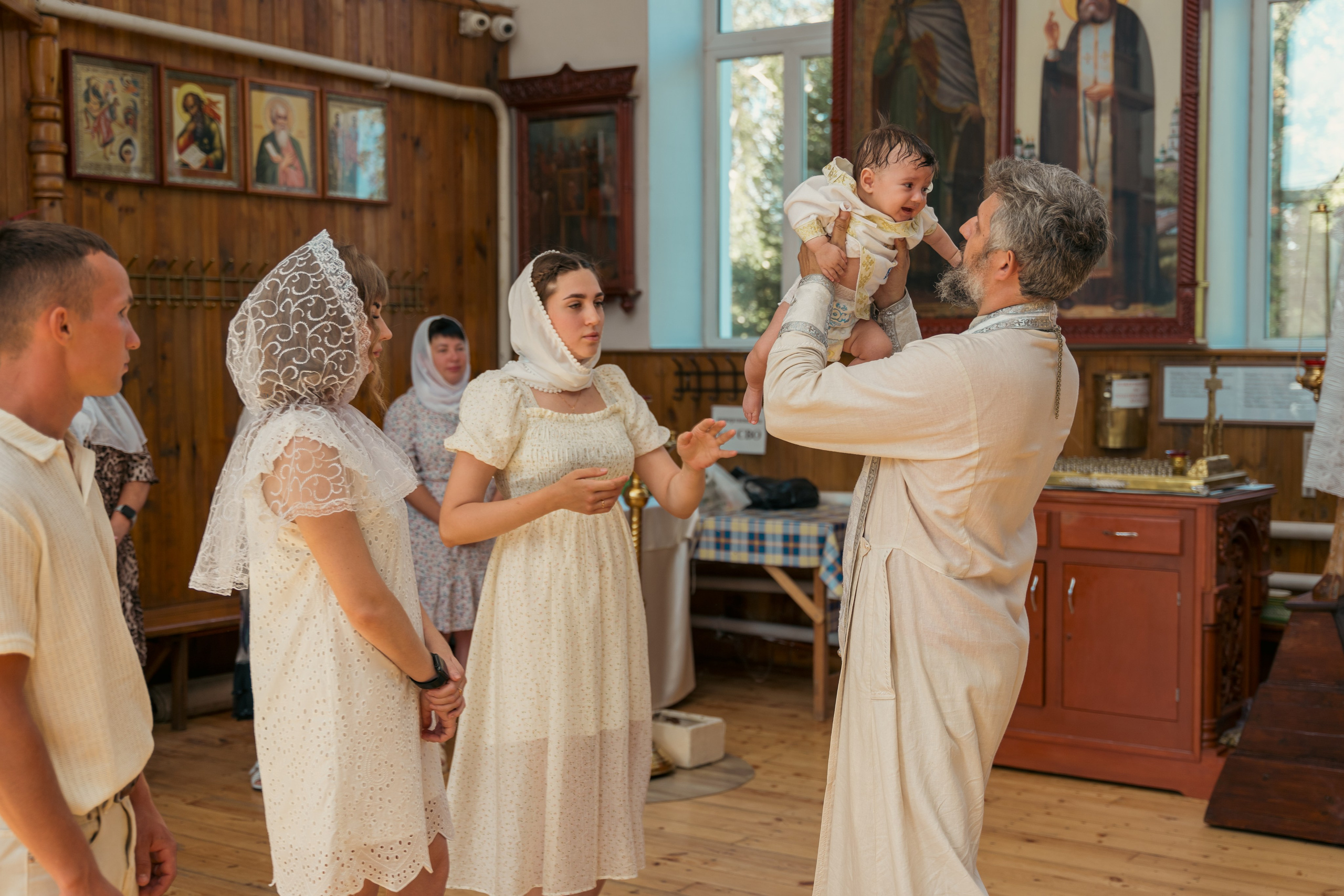 Крещение малыша Владимира: начало духовного пути. Фотограф |Ленинск, Волжский, Волгоград| Наталья Савилова