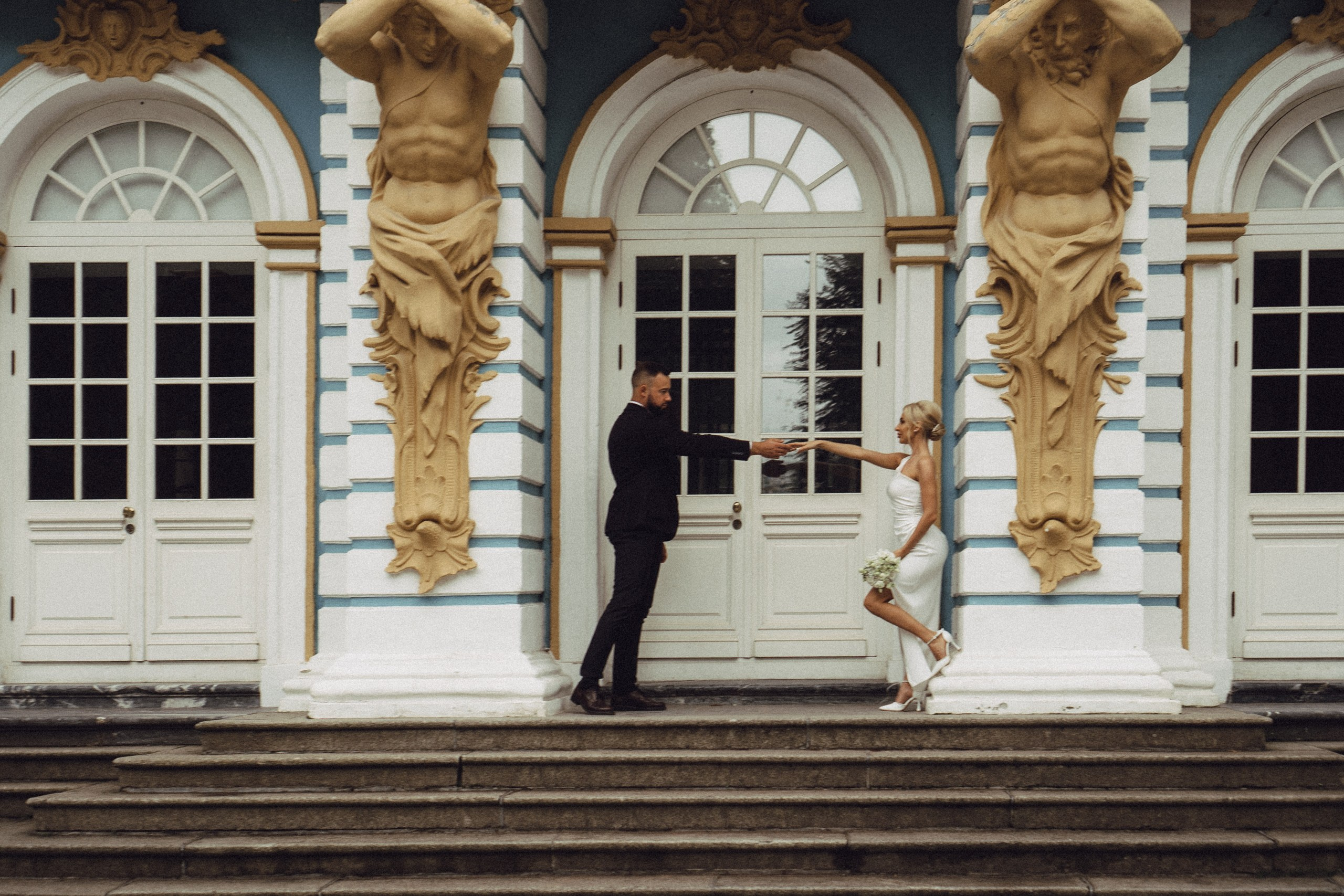 СВАДЕБНАЯ ИСТОРИЯ В ГОРОДЕ ПУШКИН ВОЗЛЕ ЕКАТЕРИНИНСКОГО ДВОРЦА И В ПАРКЕ. Профессиональный фотограф, Санкт-Петербург — Виктория Богомолова