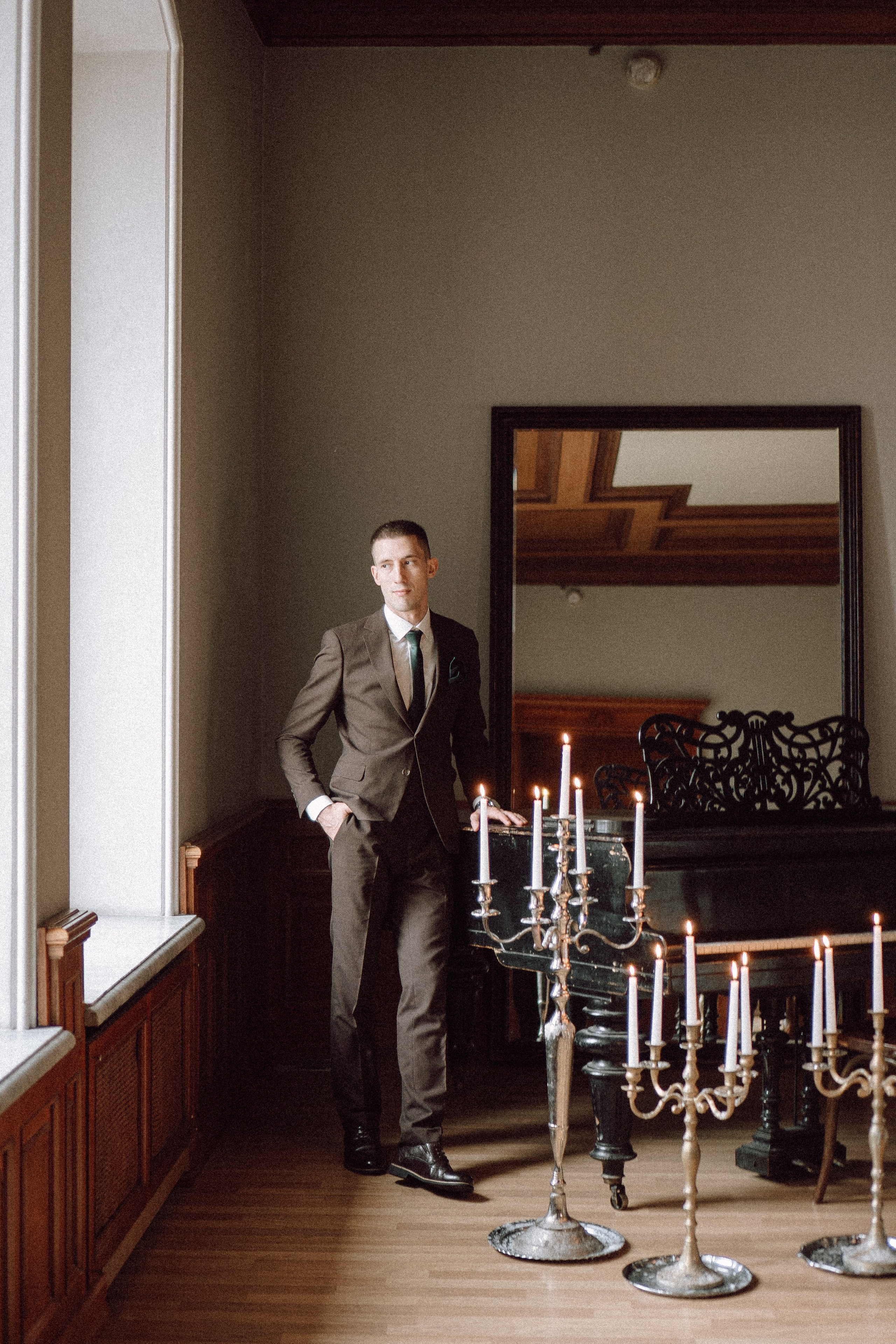 СВАДЕБНАЯ ПРОГУЛКА В САНТК-ПЕТЕРБУРГЕ (ИСАКИЕВСКИЙ СОБОР, ЗИМНЯЯ КАНАВКА, ЭРМИТАЖ И БОЛЬШАЯ МОРСКАЯ УЛИЦА). Профессиональный фотограф, Санкт-Петербург — Виктория Богомолова