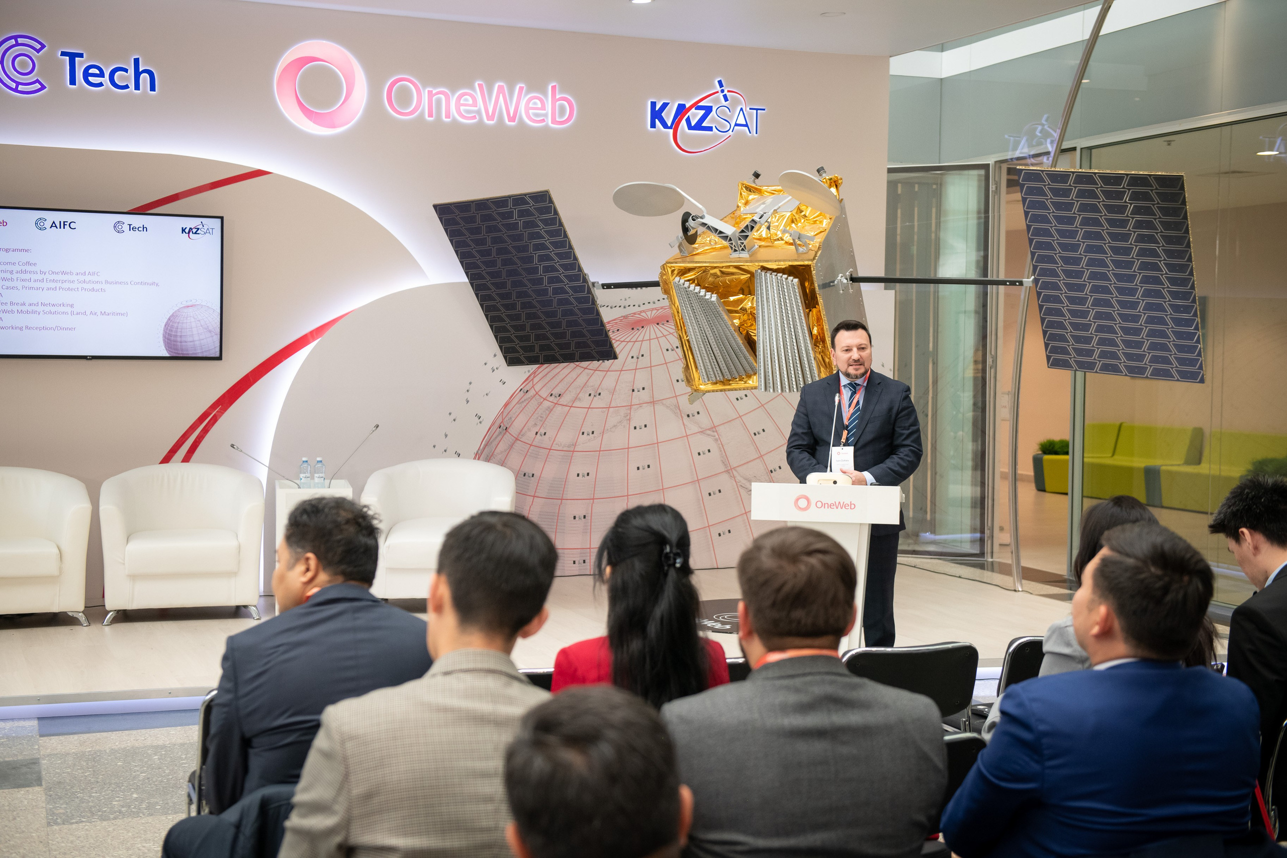 Деловой репортаж. Профессиональный фотограф в Алматы Влад Семёнов