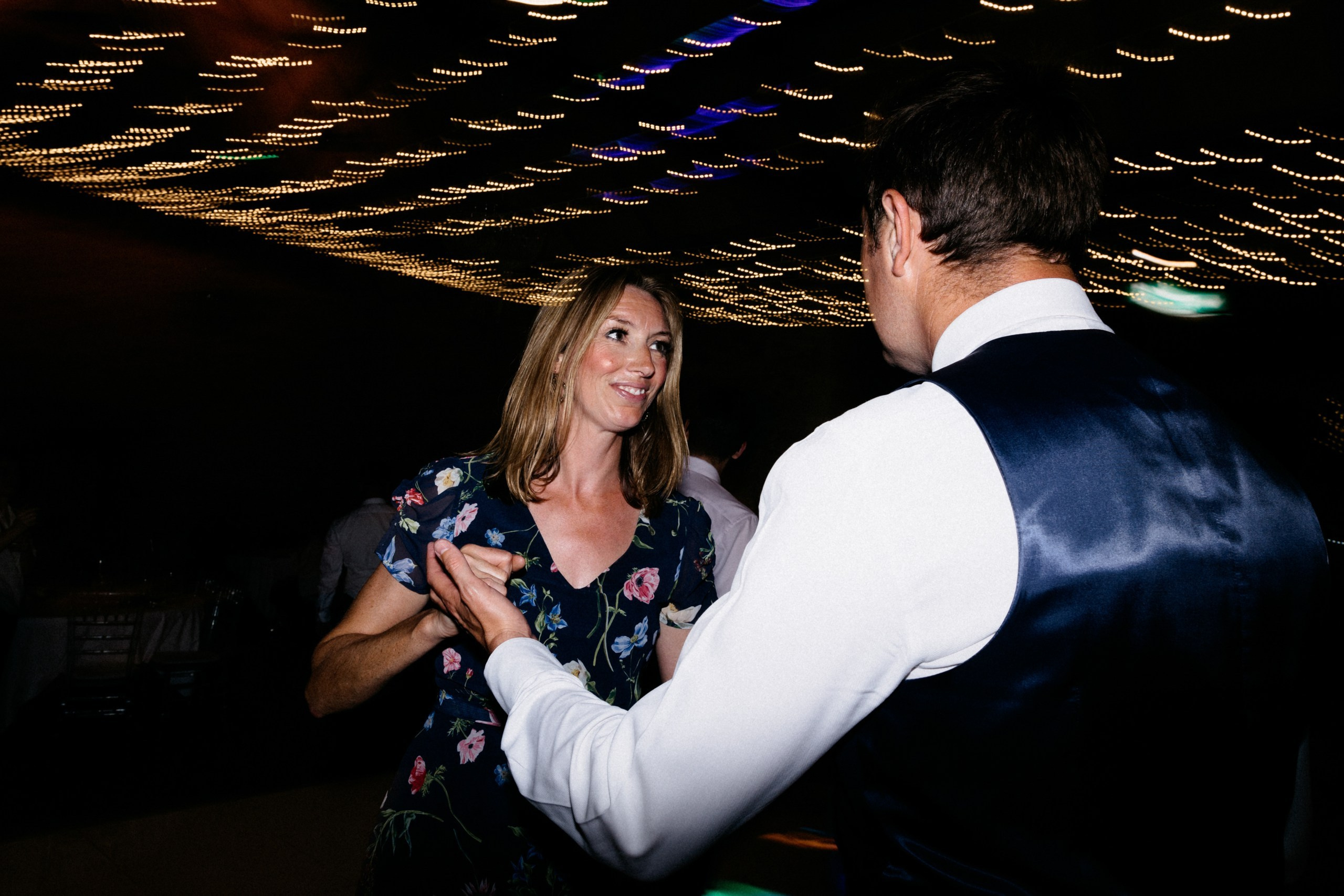 Ana & Tom Wedding at Notley Abbey. Moments Catchers — Wedding Photography & Video Duo in London