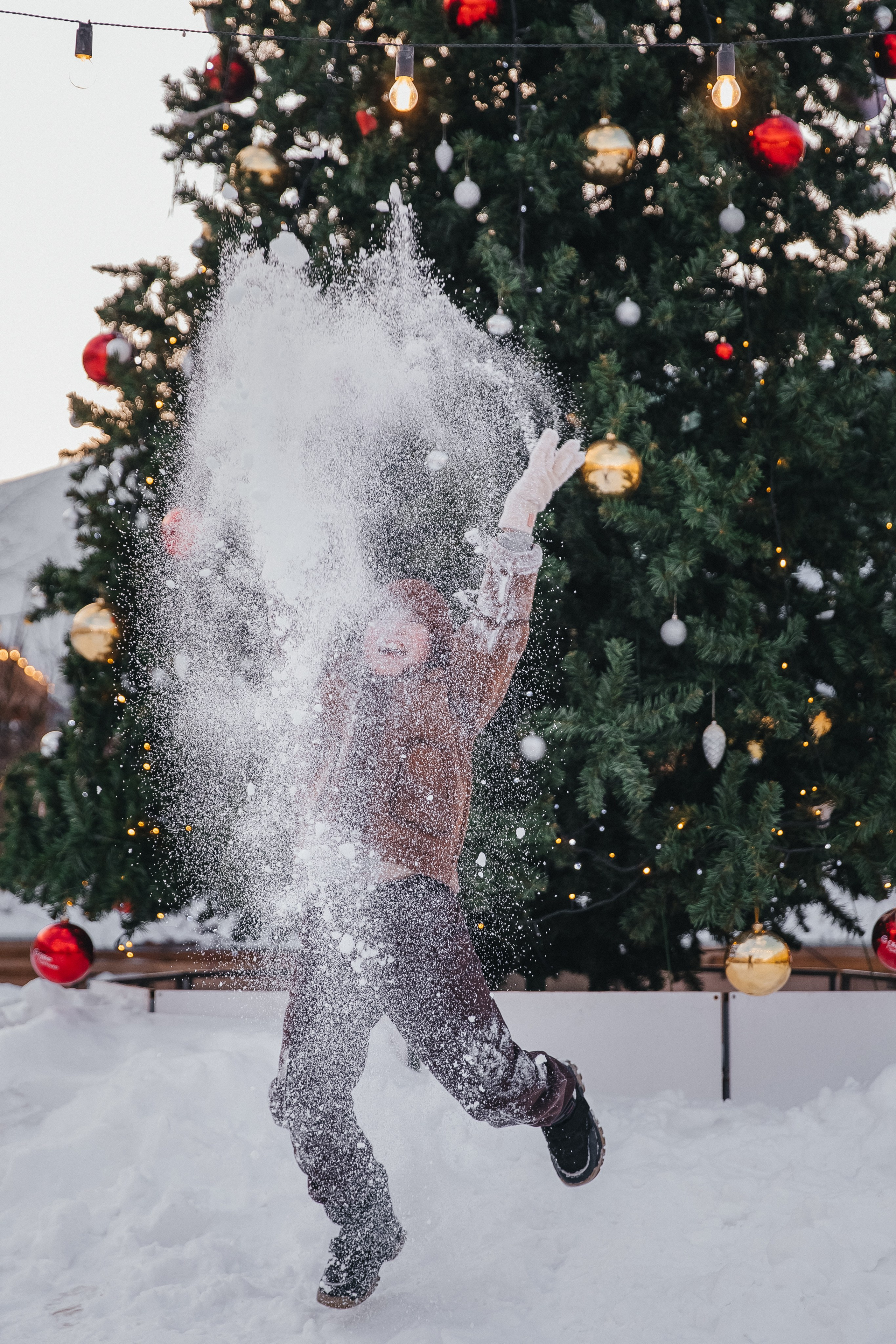 На карусели. Маша Гонтарь Семейный домашний репортажный фотограф в Санкт-Петербурге