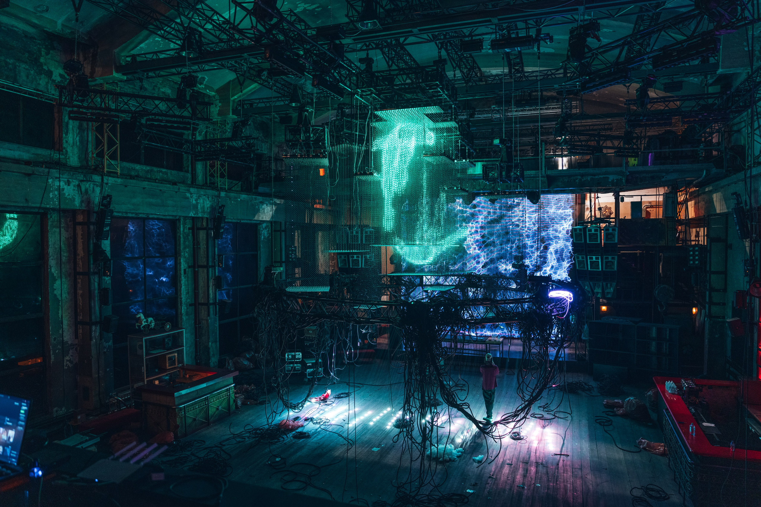 Ø Backstage, SILA SVETA. @tomrus: Рустам Шагиморданов — фотограф