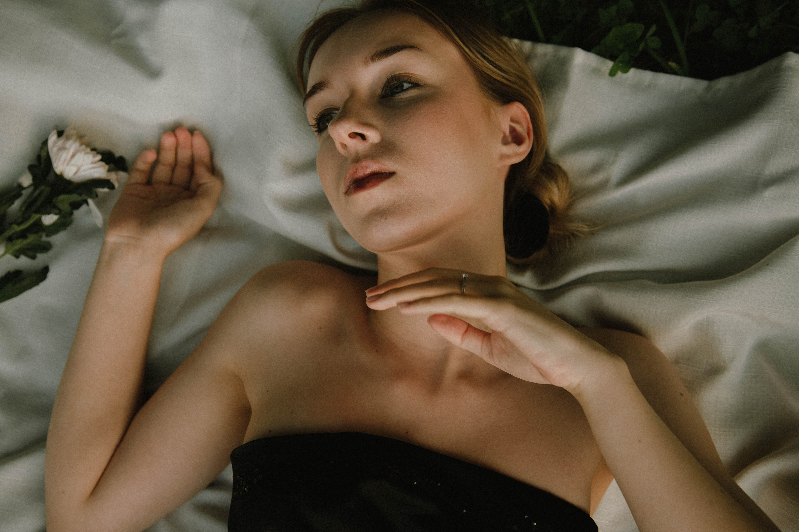 Black dress. DINA MOREVA photography