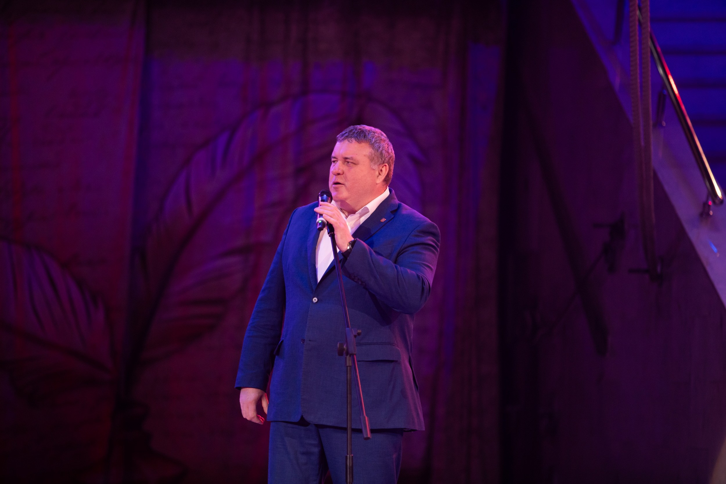 Городской бал выпускников (24 июня 2025). Репортажный фотограф Алексей Пирязев